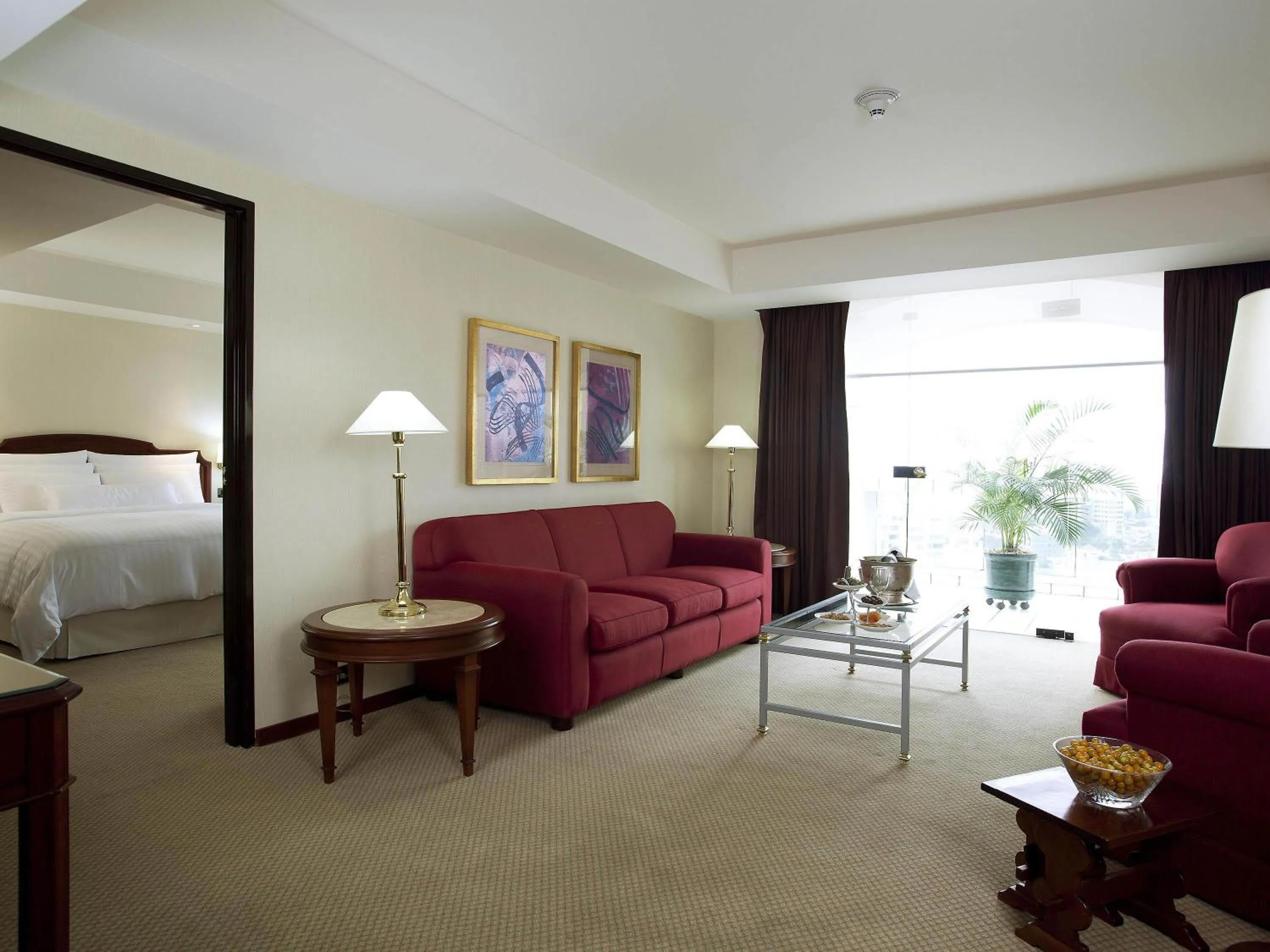 Bedroom in Swissotel Lima