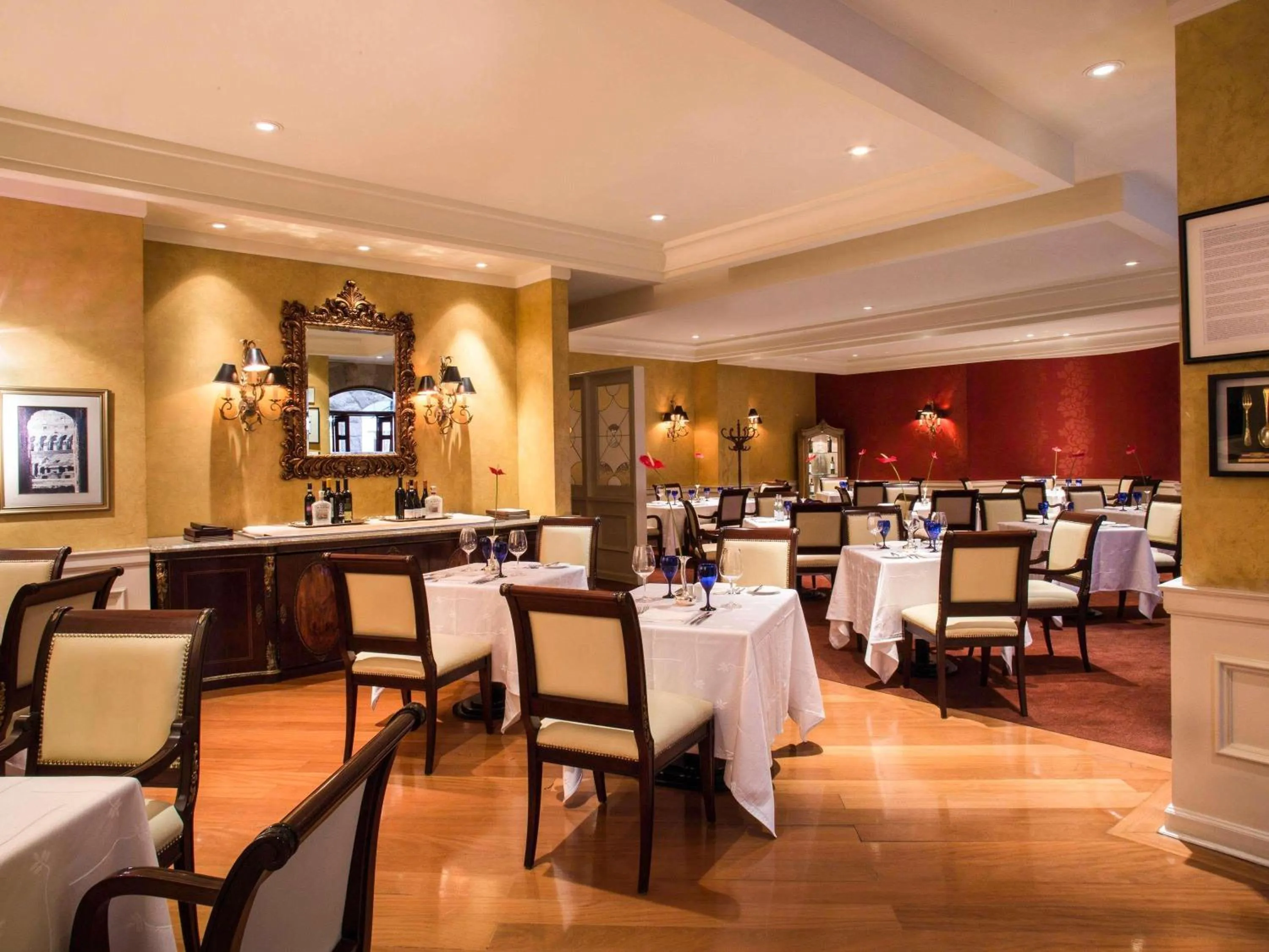 Restaurant/places to eat in Swissotel Lima