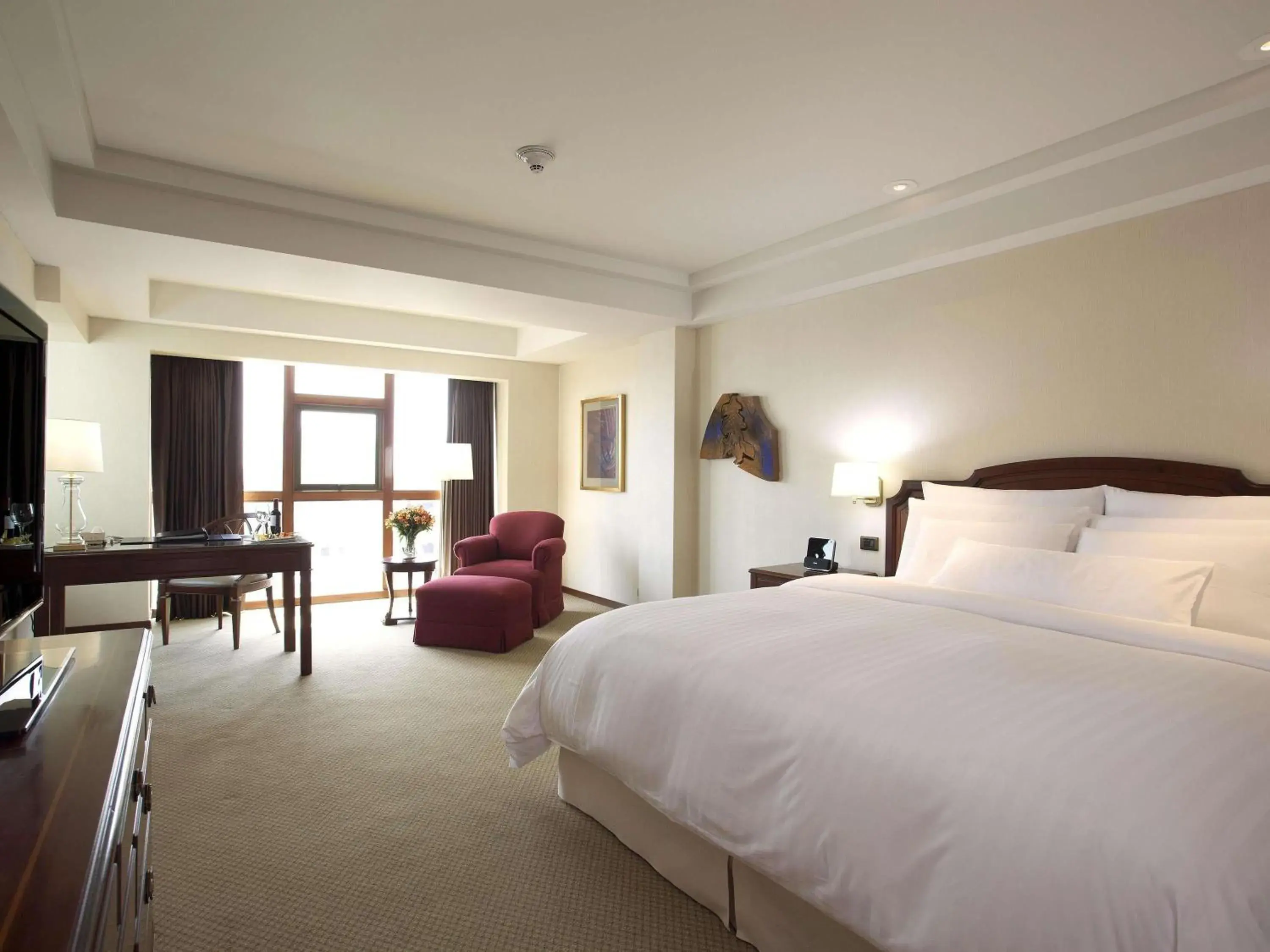 Bedroom, Bed in Swissotel Lima Bedroom, Bed in Swissotel Lima