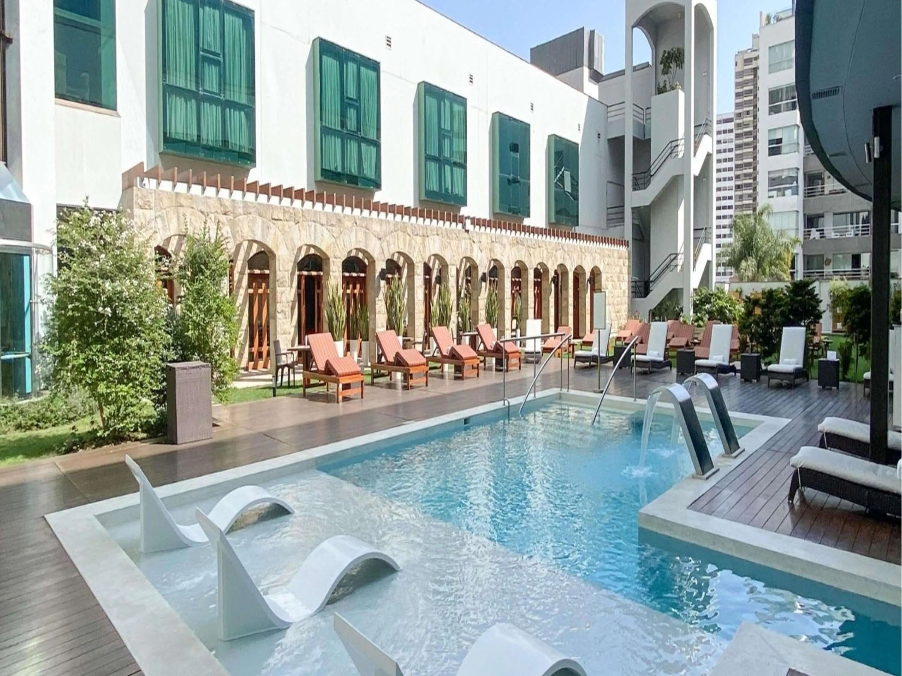 Pool view in Swissotel Lima