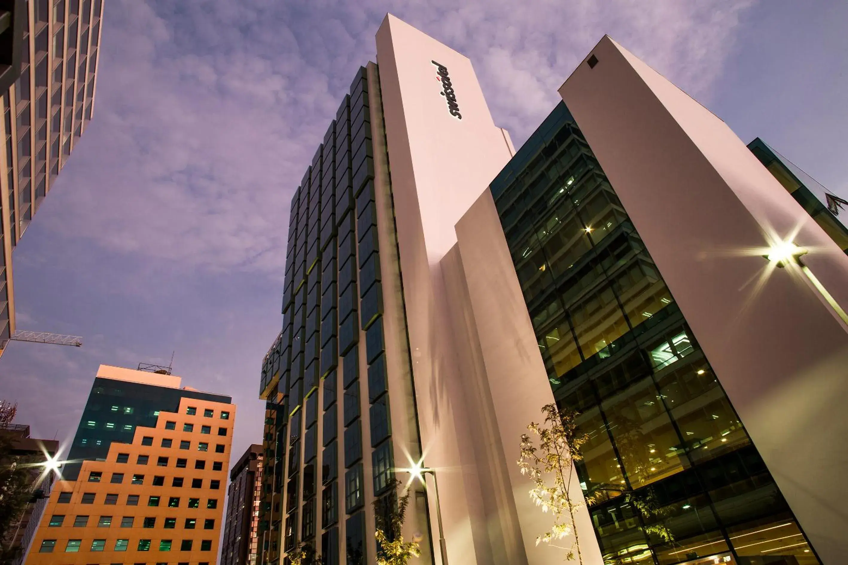 Facade/entrance in Swissotel Lima Facade/entrance in Swissotel Lima