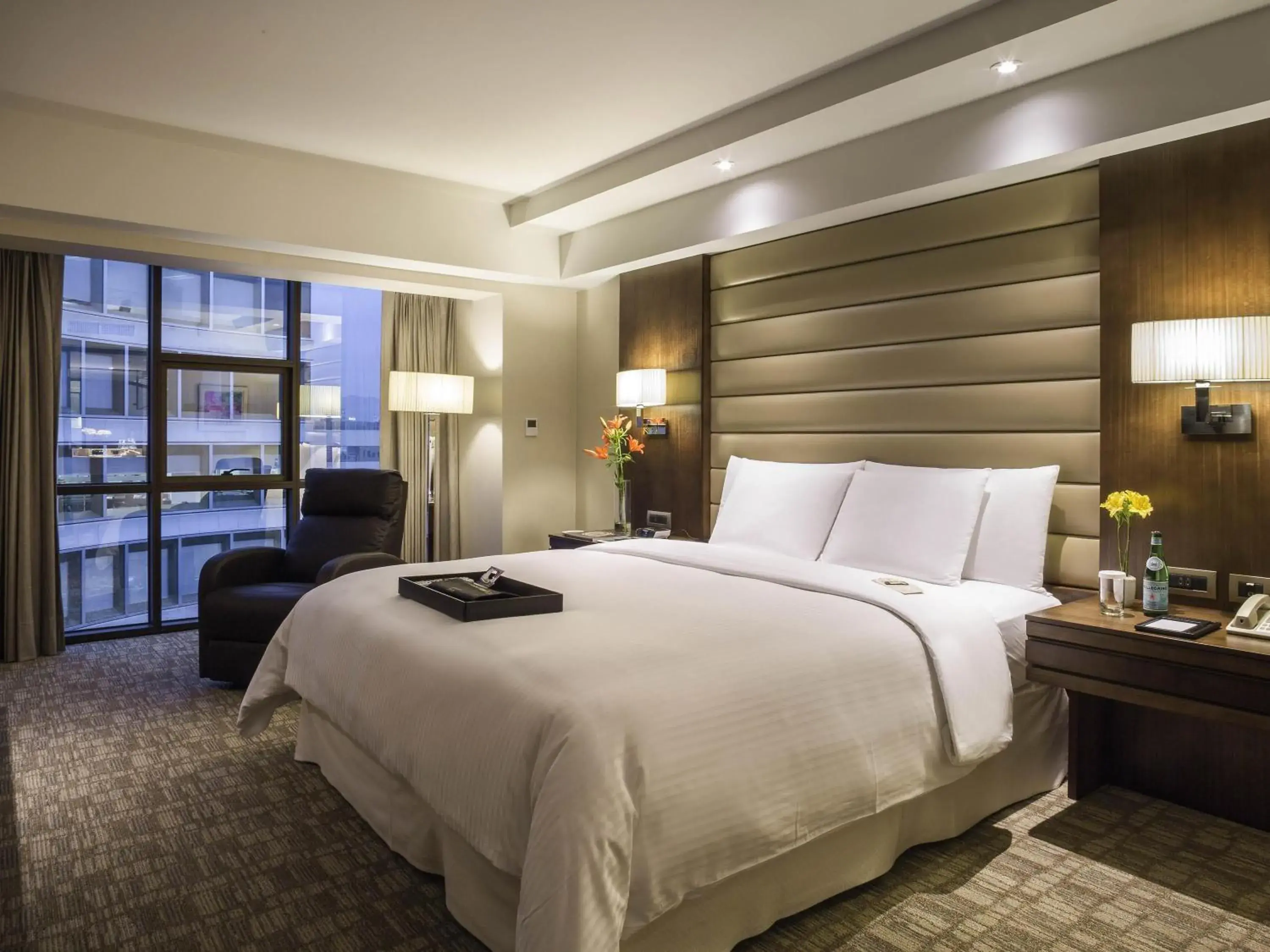 Business Suite in Swissotel Lima Business Suite in Swissotel Lima