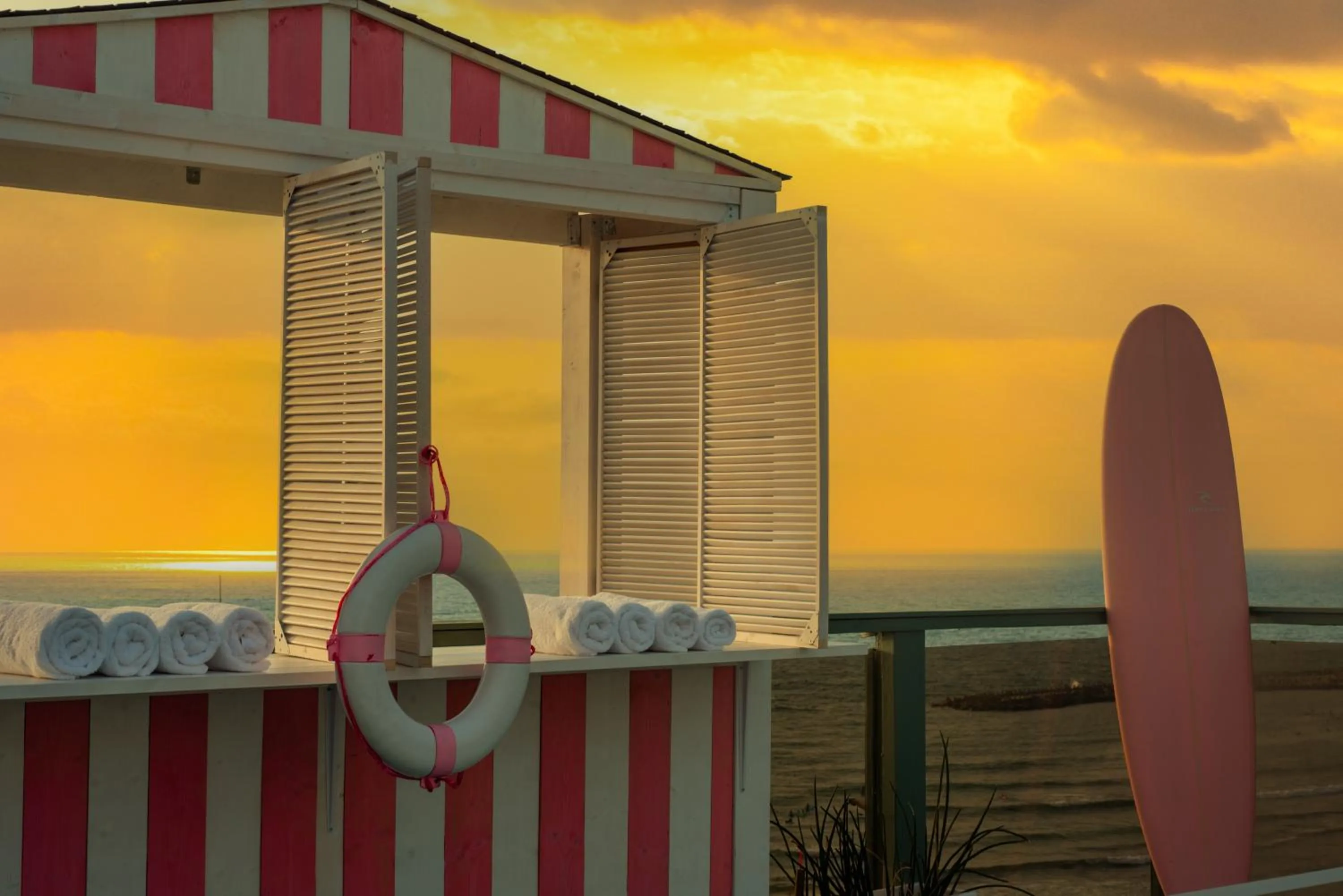 towels in Leonardo Gordon Beach