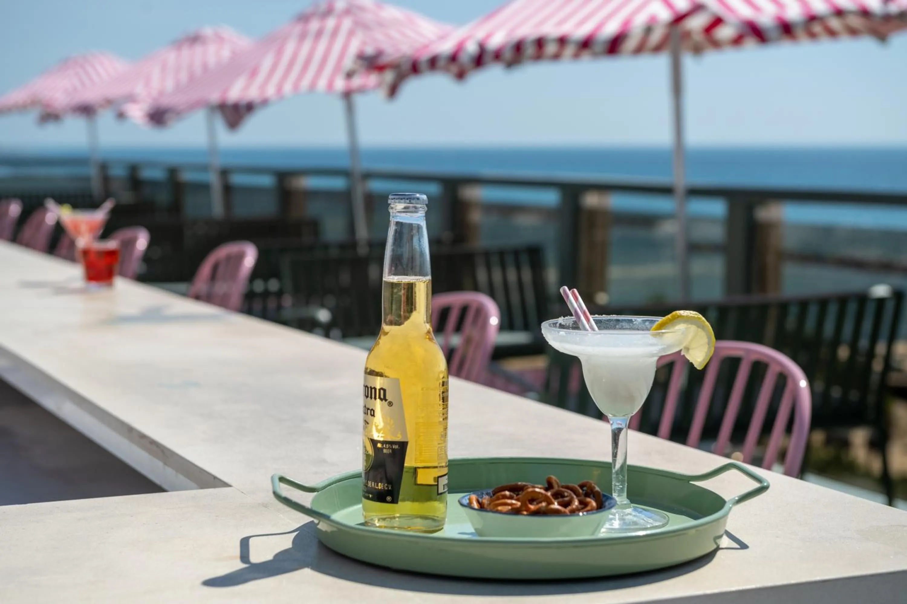 Drinks in Leonardo Gordon Beach