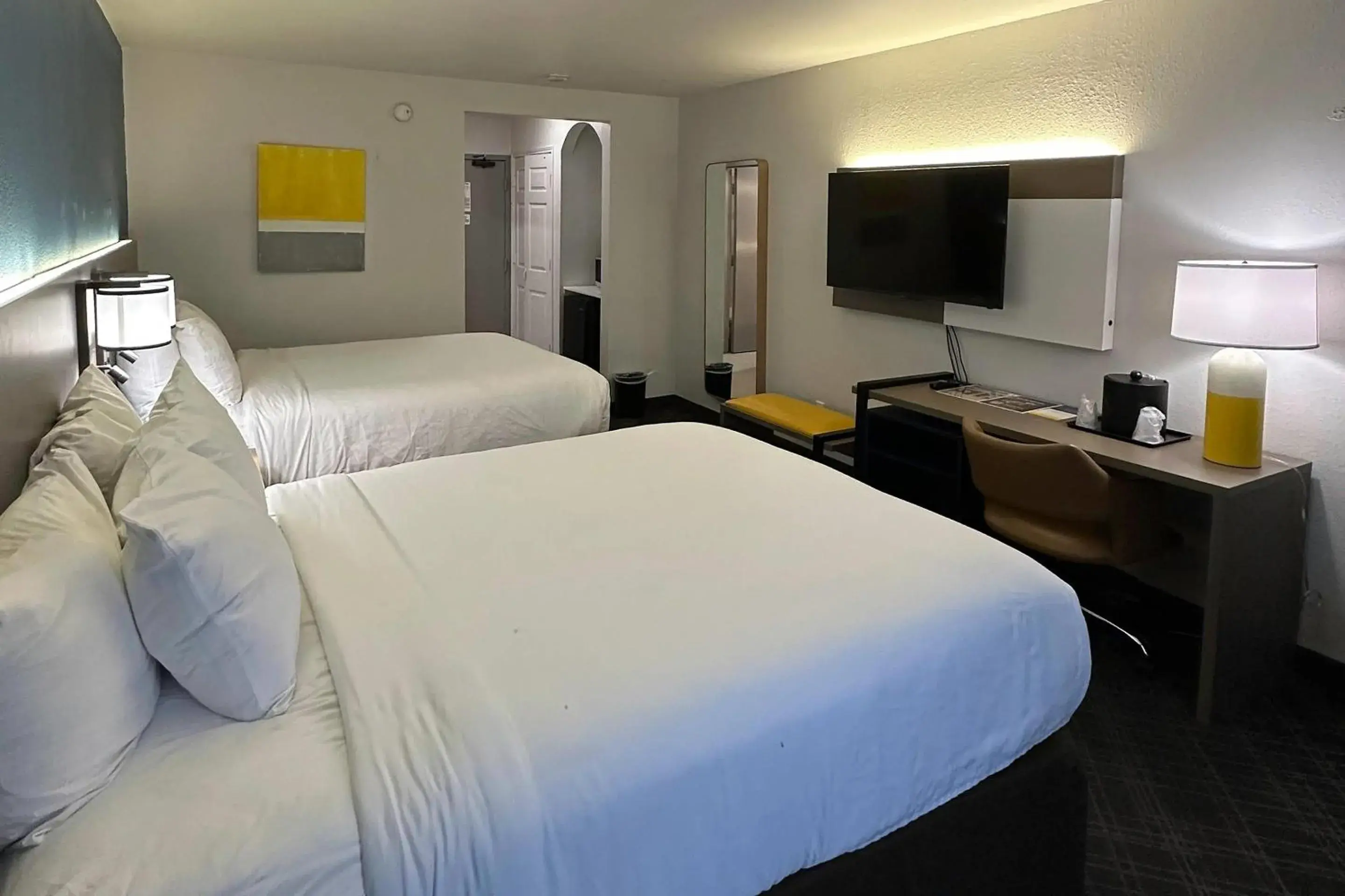 Bedroom, Bed in Comfort Inn Dallas Park Central Bedroom, Bed in Comfort Inn Dallas Park Central