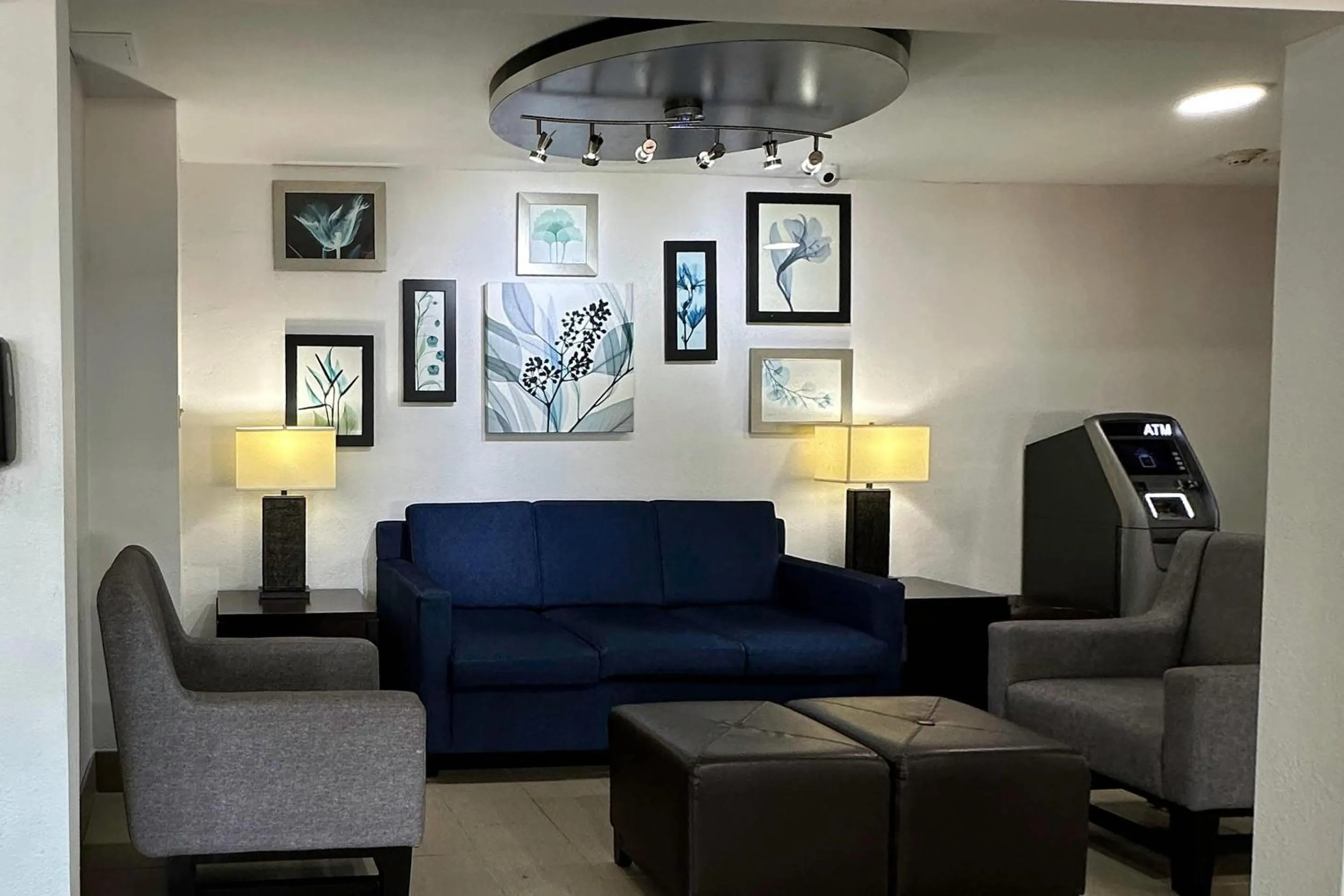 Lobby or reception in Comfort Inn Dallas Park Central