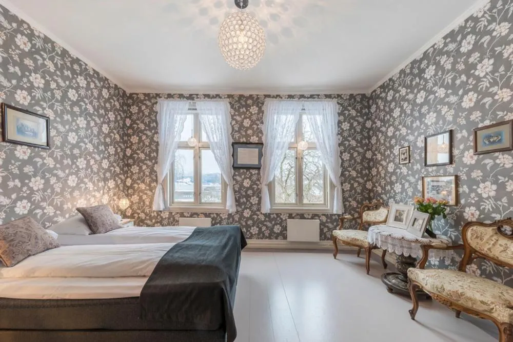 Photo of the whole room, Bed in Gloppen Hotell - by Classic Norway Hotels