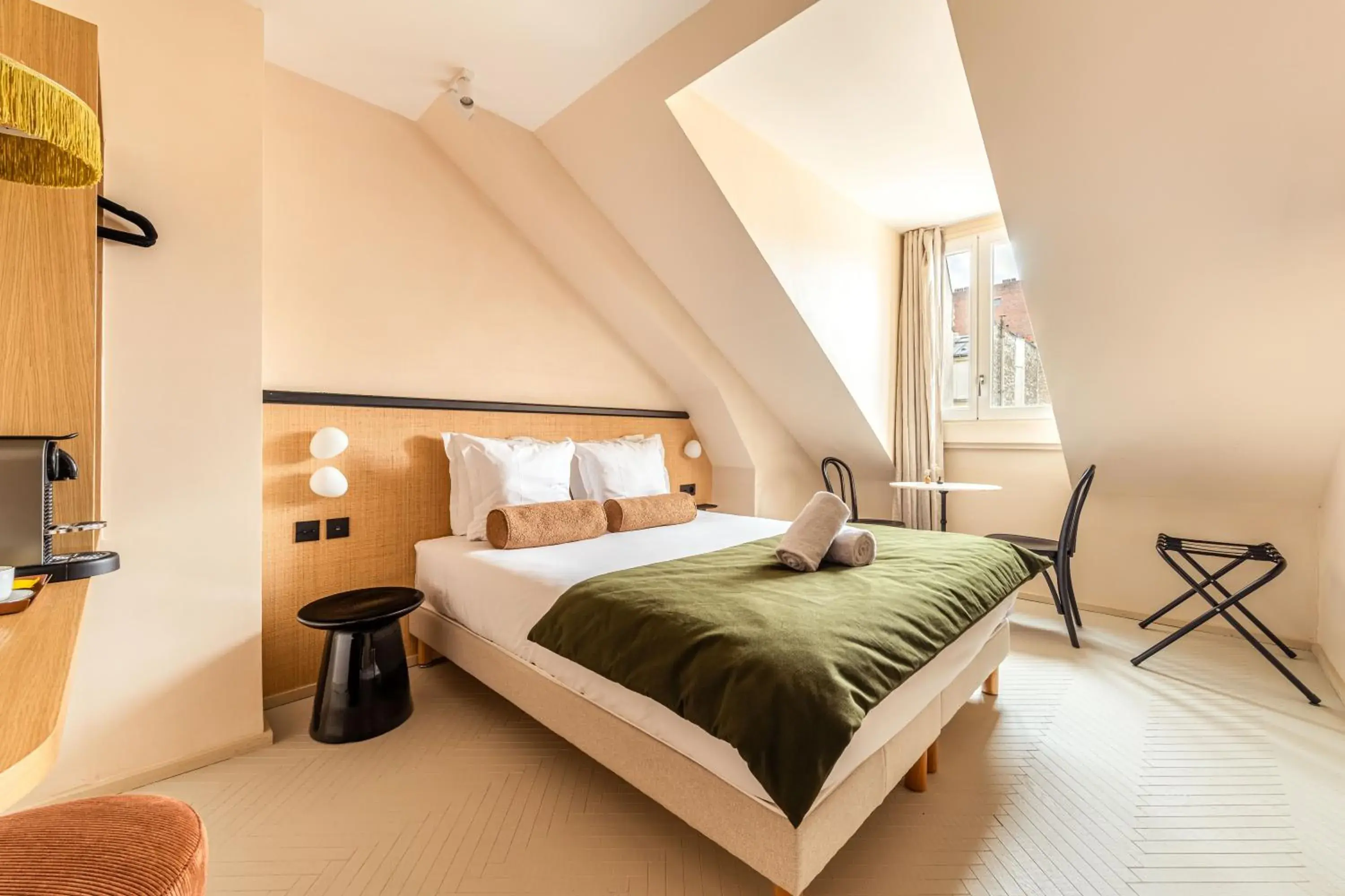 Bed in Hôtel Maison Traversière Bed in Hôtel Maison Traversière