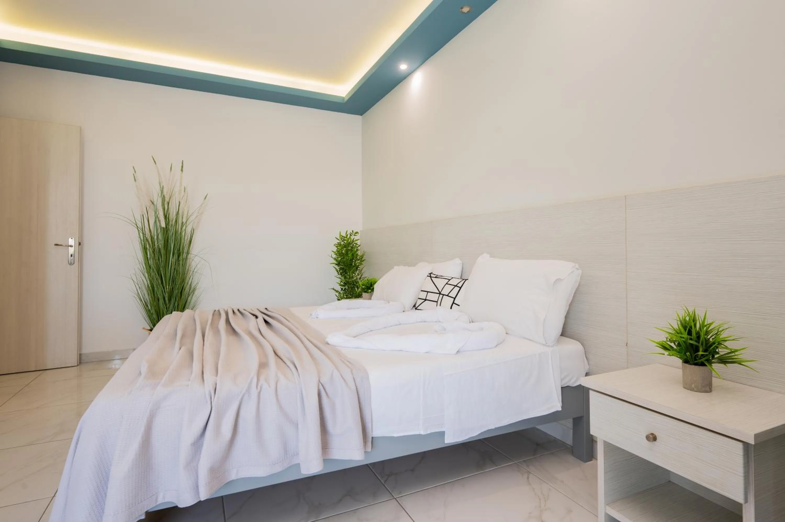 Bed in Callinica Hotel