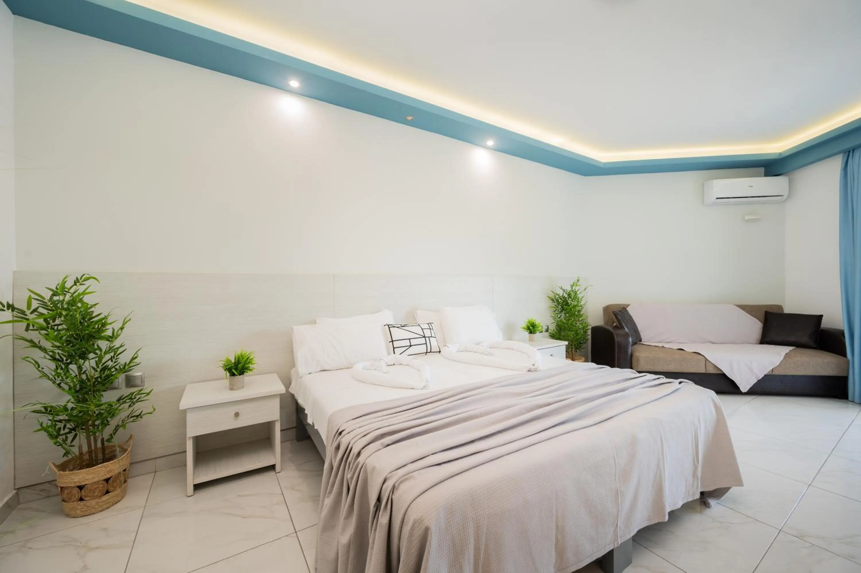 Bed in Callinica Hotel