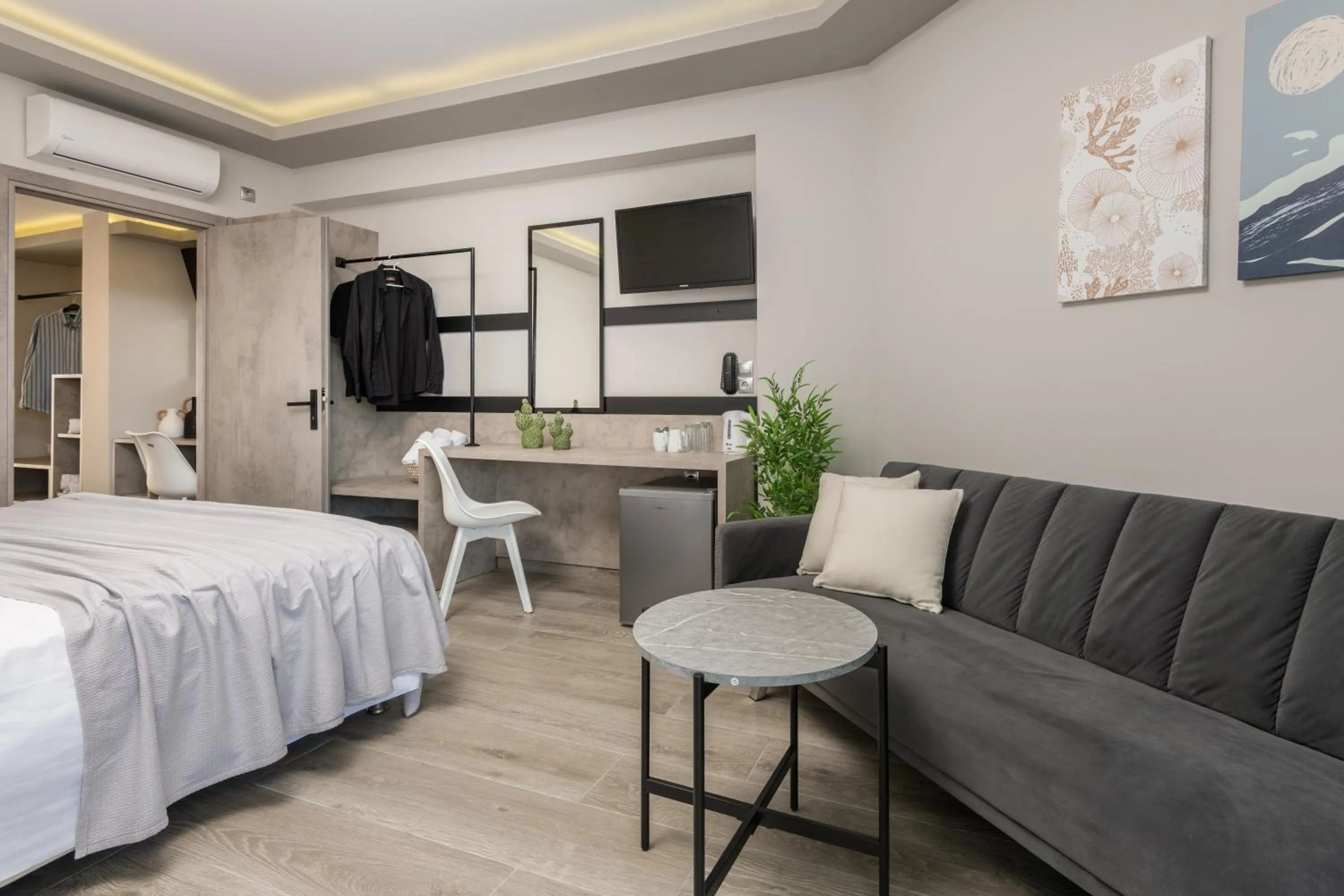 Bed in Callinica Hotel