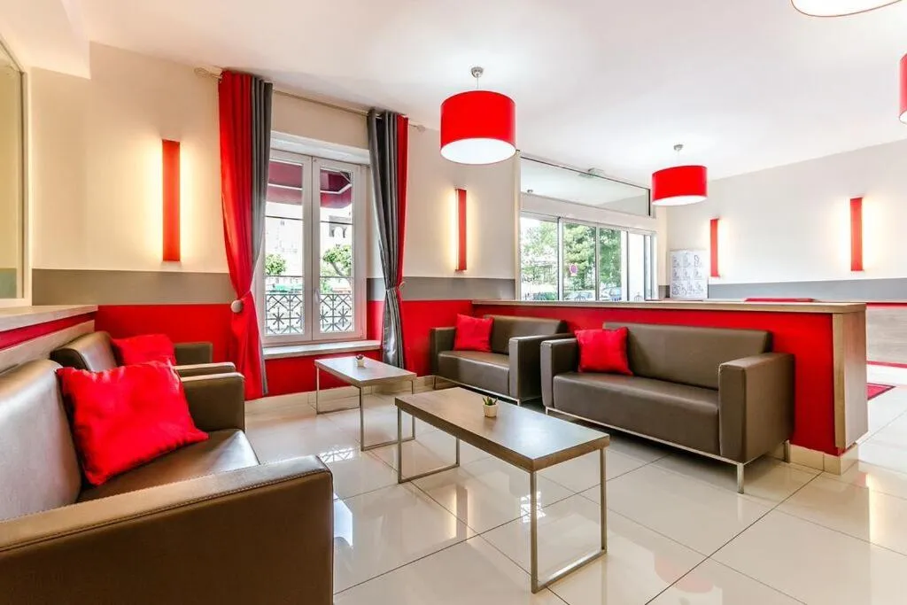 Living room in Hôtel Saint Louis de France