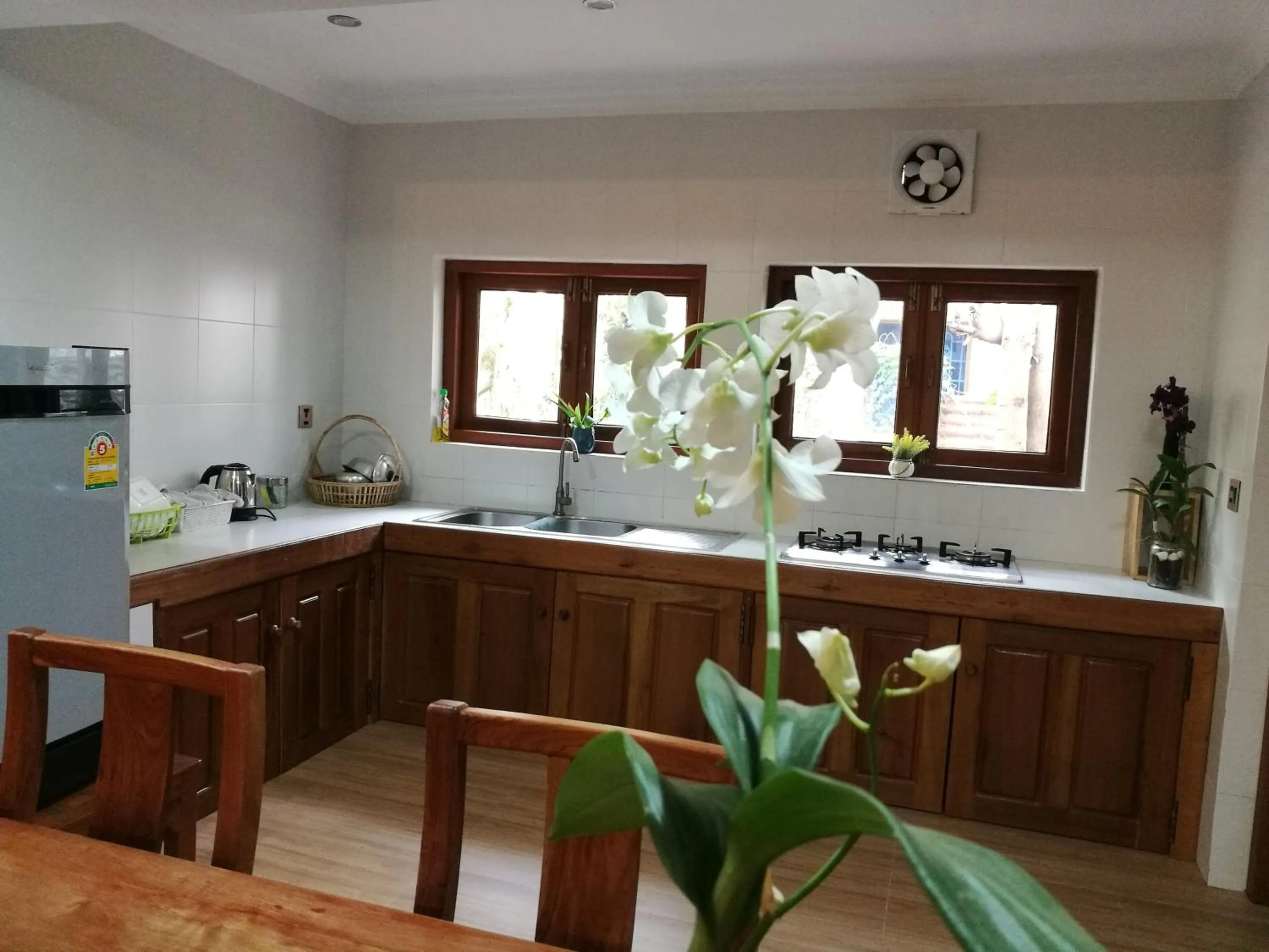 Kitchen or kitchenette in ANGKOR DINO B&B