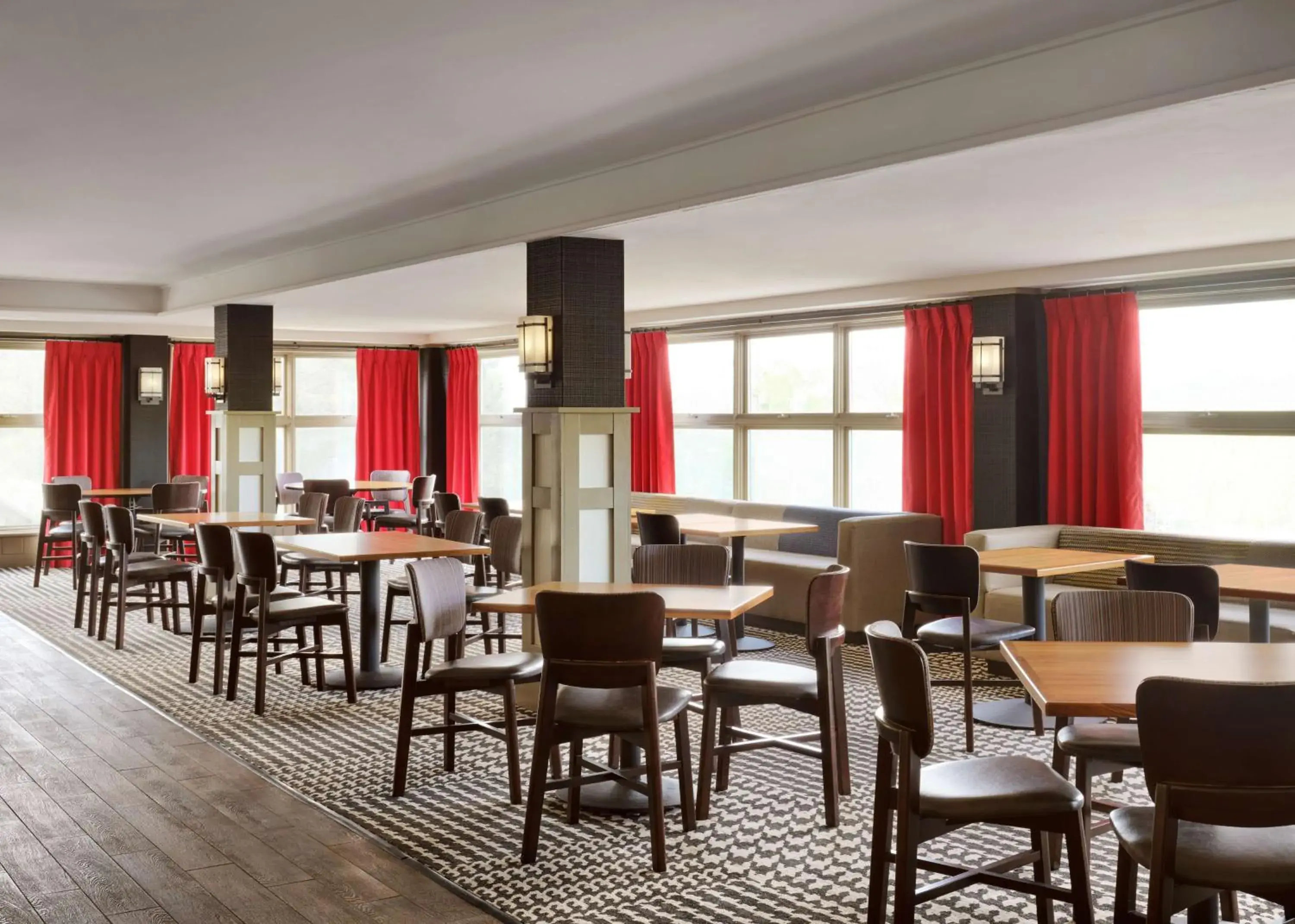 Restaurant/places to eat in Killington Mountain Lodge, Tapestry Collection by Hilton Restaurant/places to eat in Killington Mountain Lodge, Tapestry Collection by Hilton