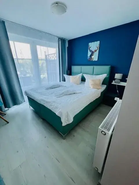 Small Double Room with Lake View Tarrace (Queen size bed) in Strandhotel Vier Jahreszeiten Buckow Small Double Room with Lake View Tarrace (Queen size bed) in Strandhotel Vier Jahreszeiten Buckow