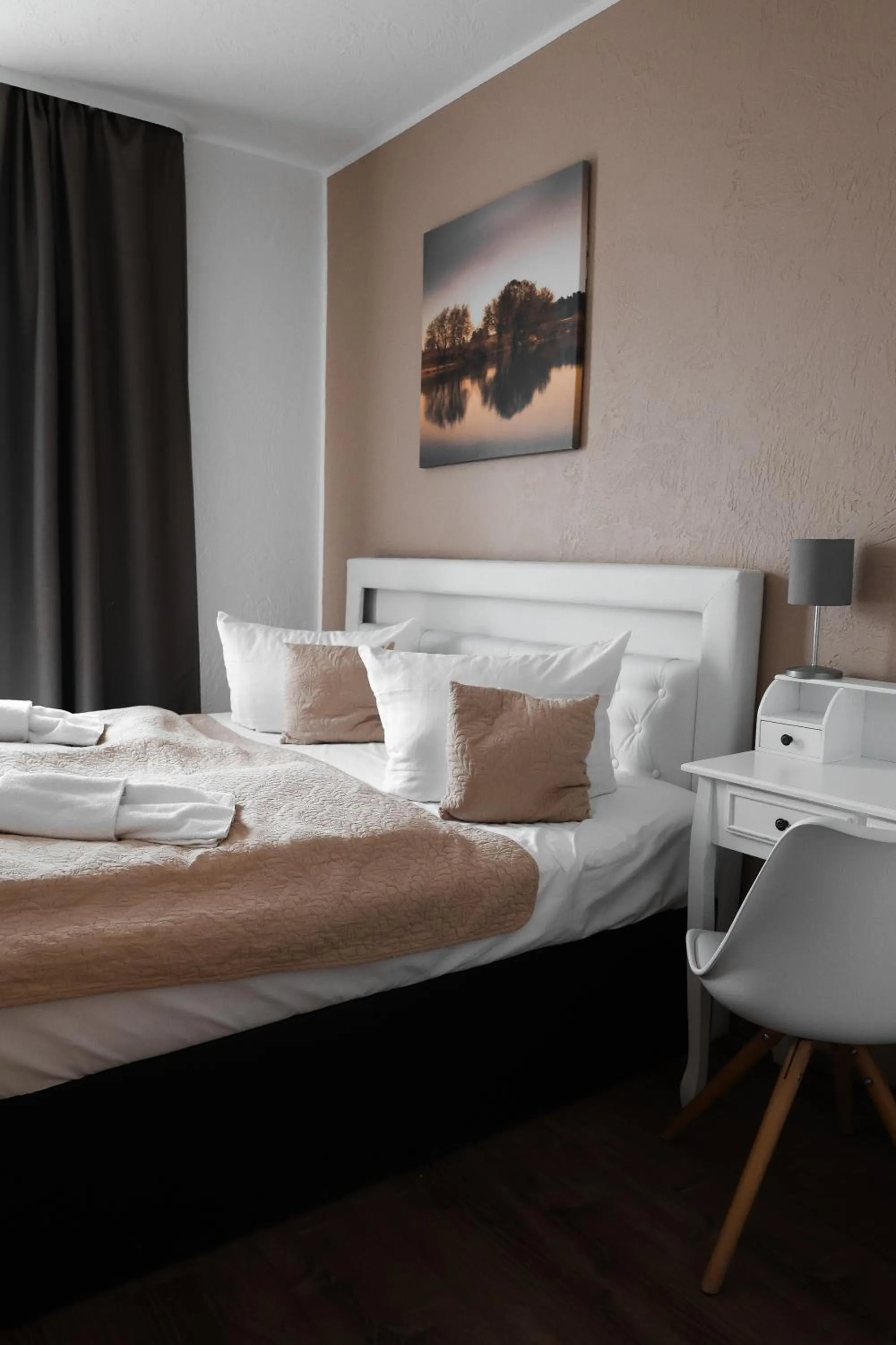 Bed in Strandhotel Vier Jahreszeiten Buckow