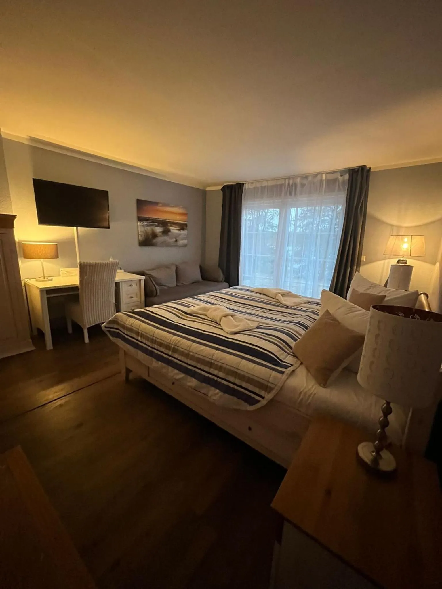 Bed in Strandhotel Vier Jahreszeiten Buckow