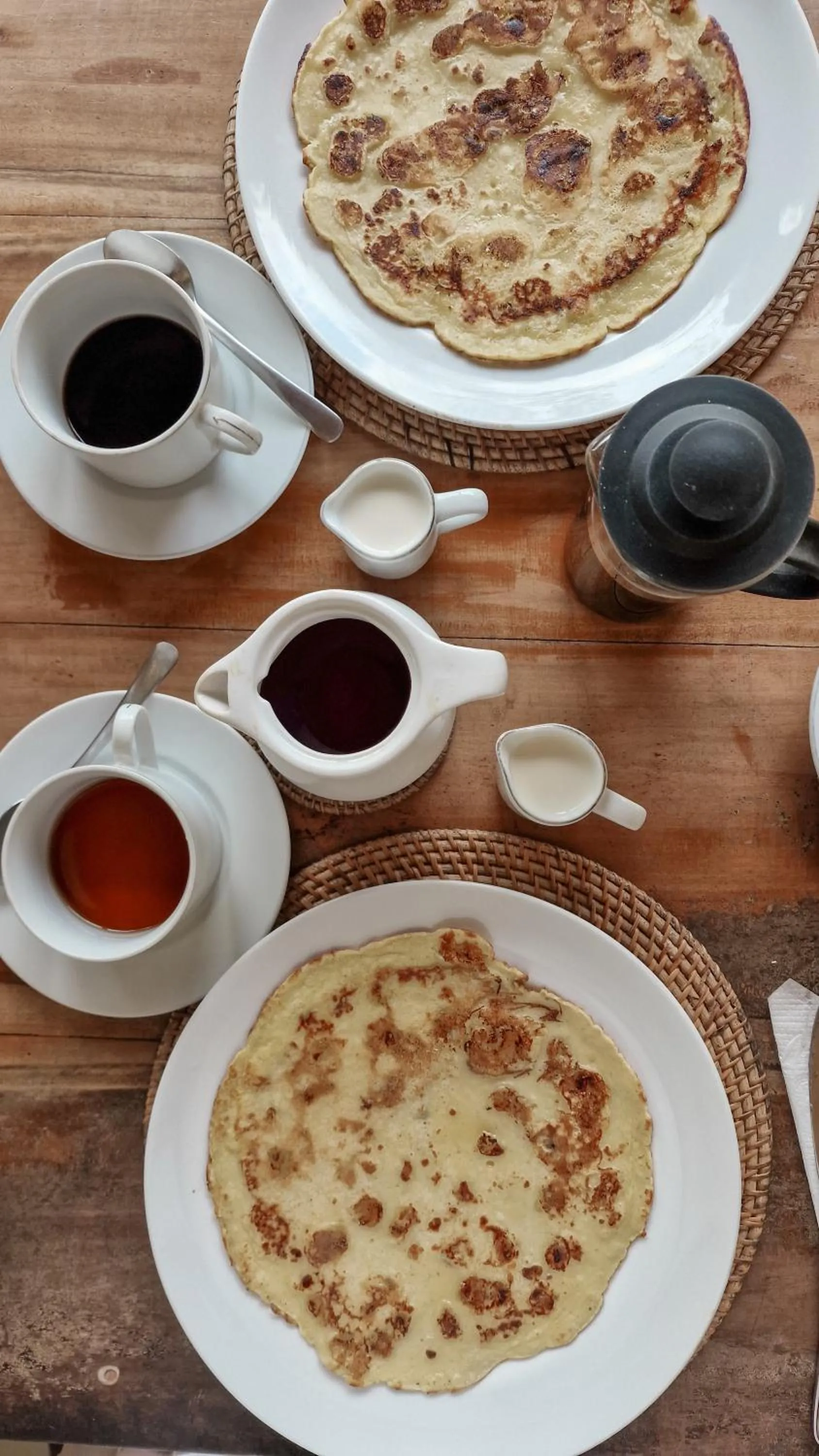 Breakfast in Airas' Garden Homestay ECO Bungalows