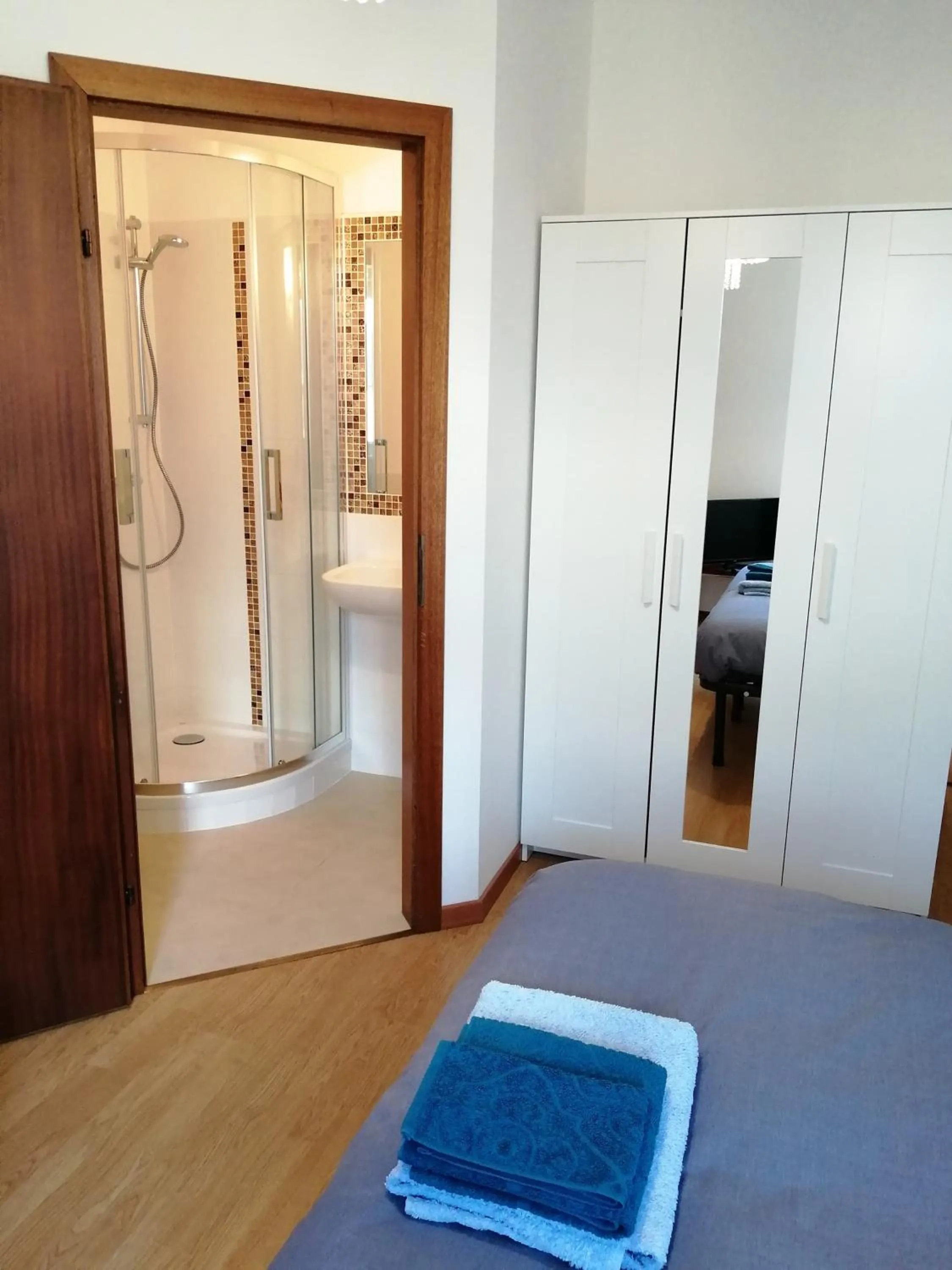 Bathroom, Bed in Bed and Breakfast Relax