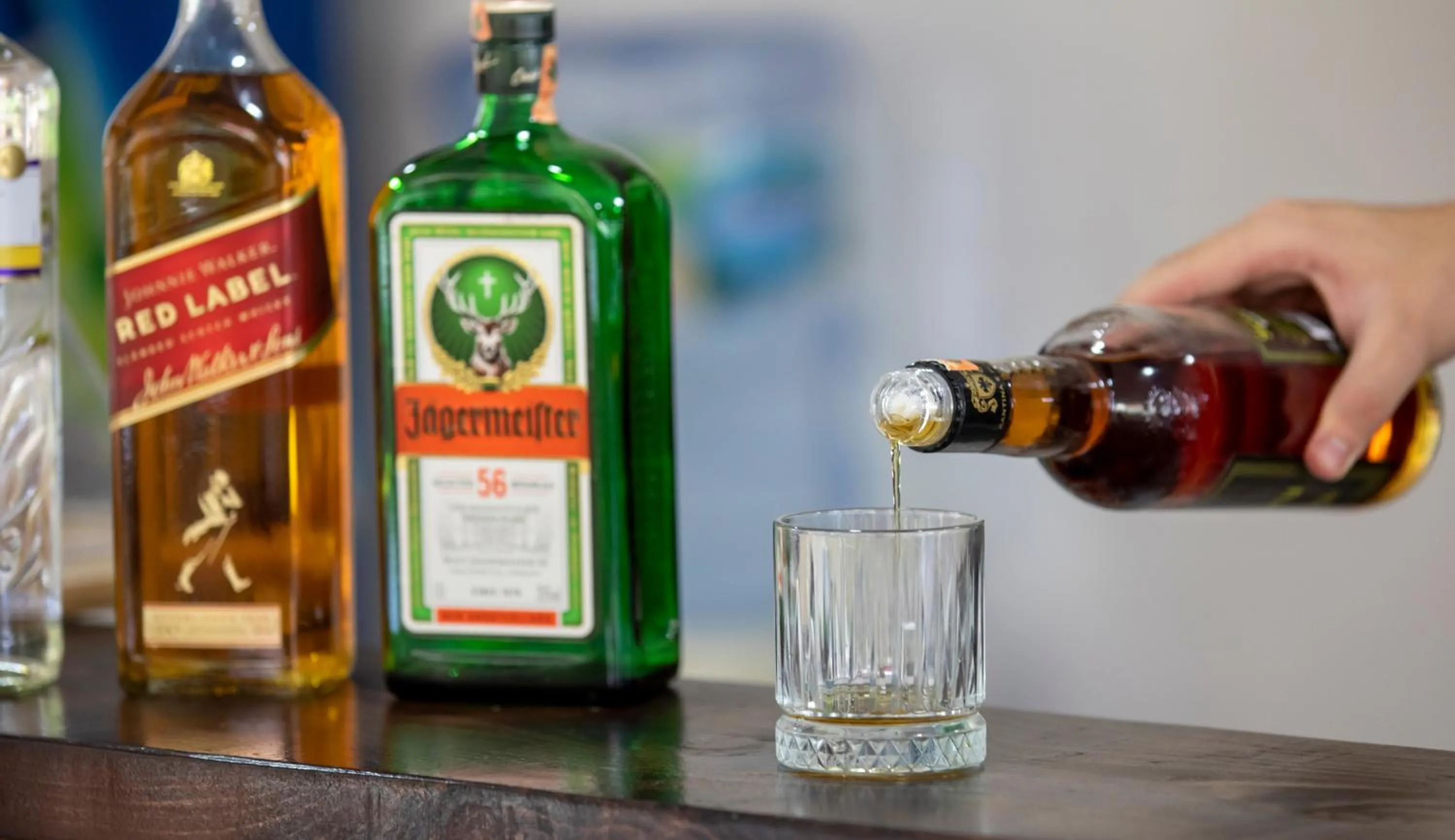 Restaurant/places to eat in Hotel Sunrise