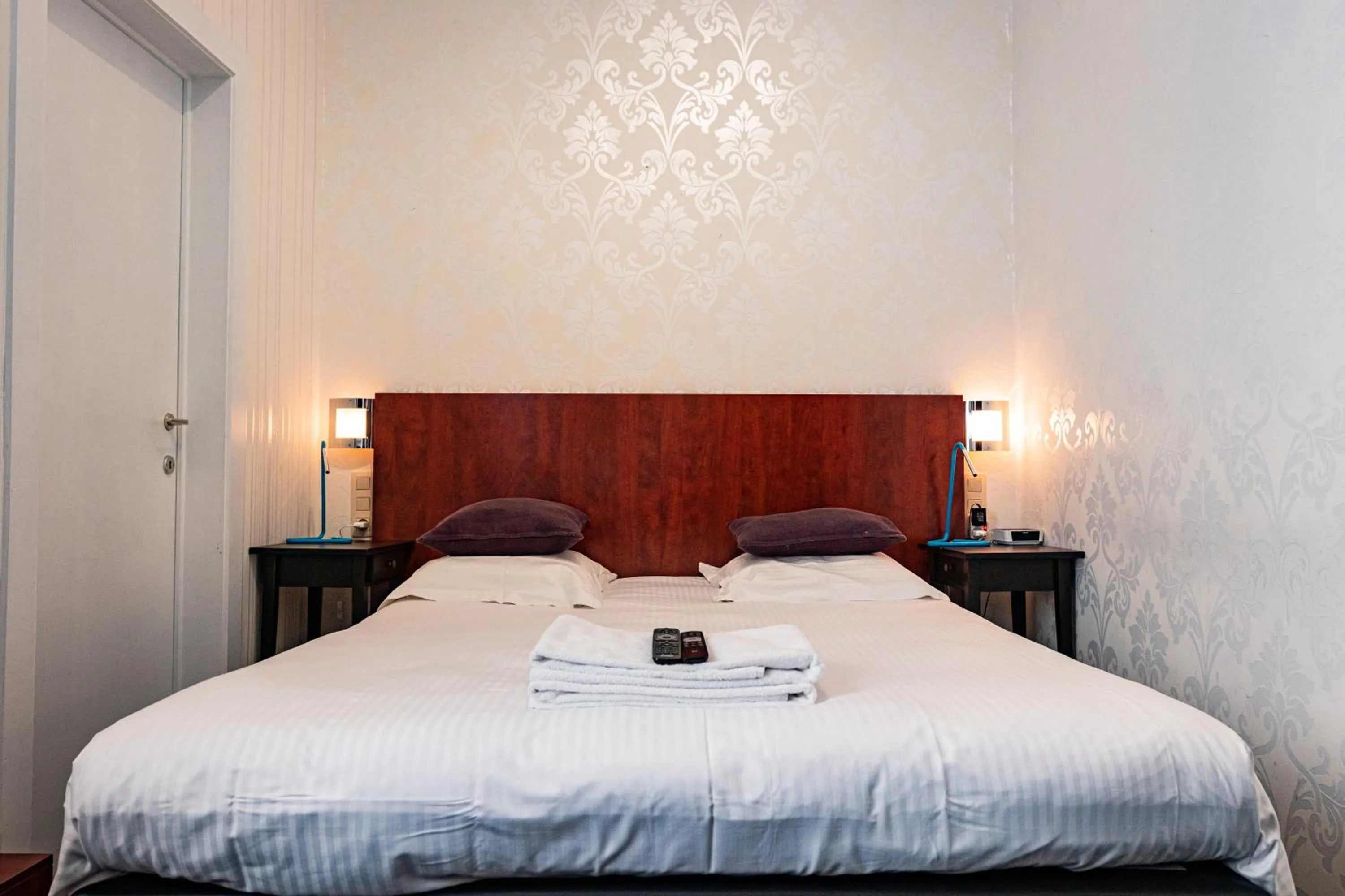 Bed in Hotel Cathedral Gent Centrum