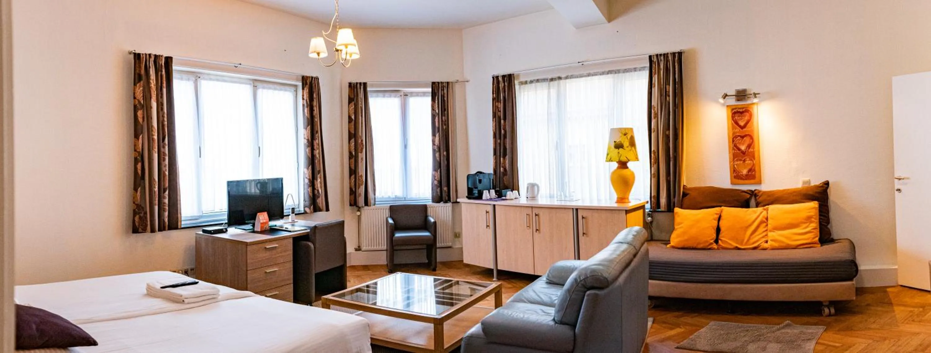 Bed in Hotel Cathedral Gent Centrum