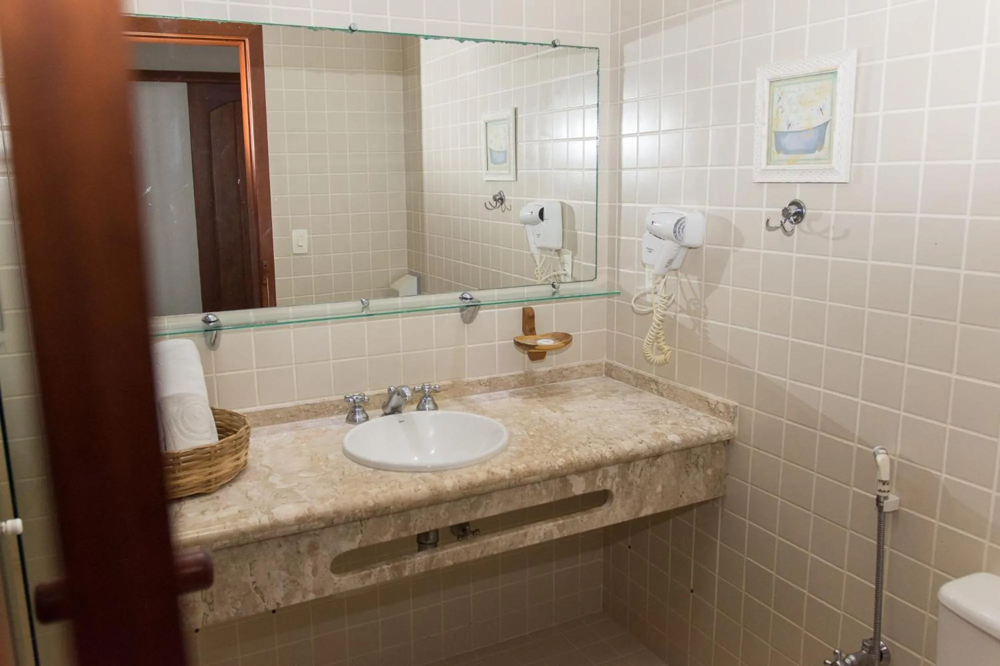 Standard Room (2 Adults + 1 Child) in Mar Paraíso Hotel