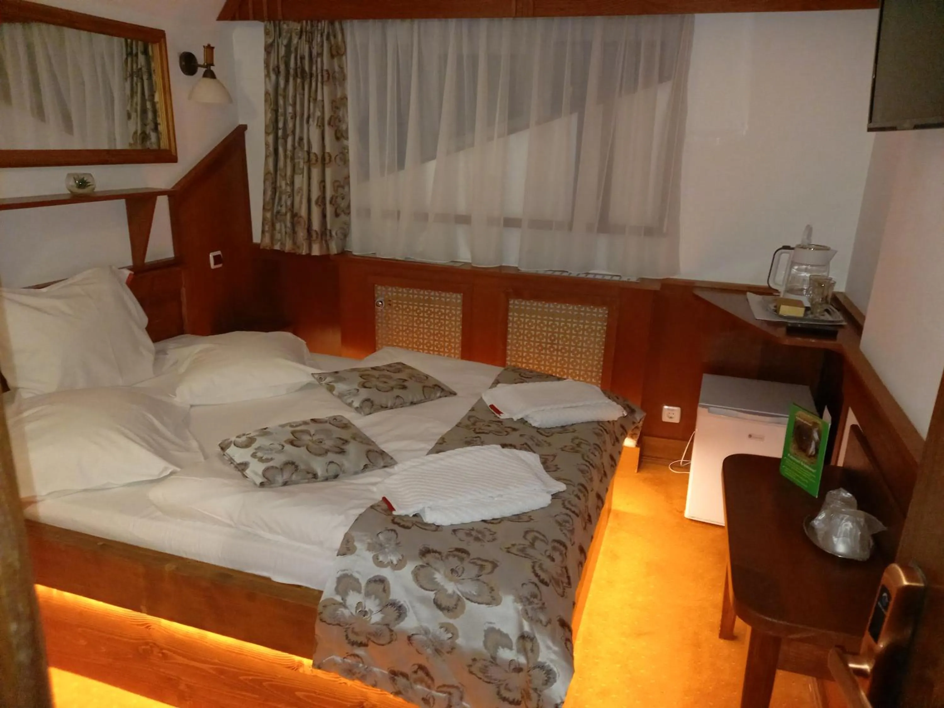Photo of the whole room, Bed in Villa Elitte Predeal