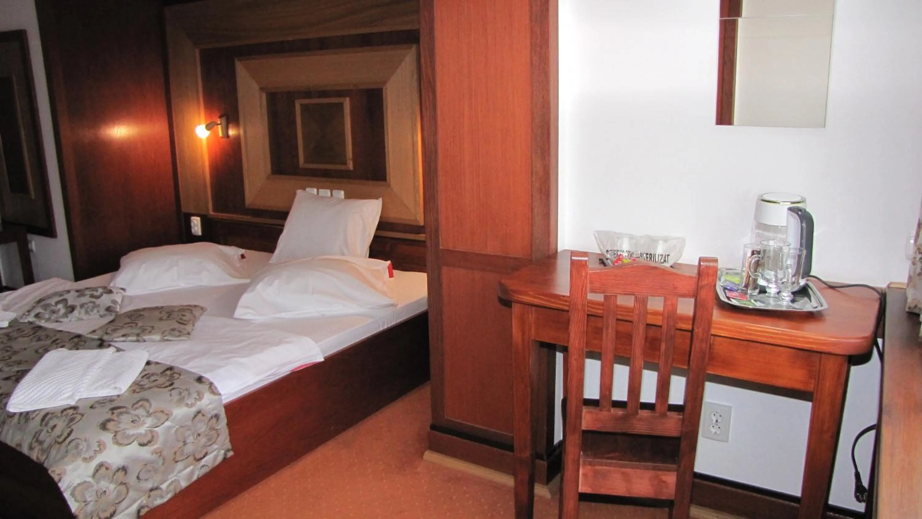 Bed in Villa Elitte Predeal