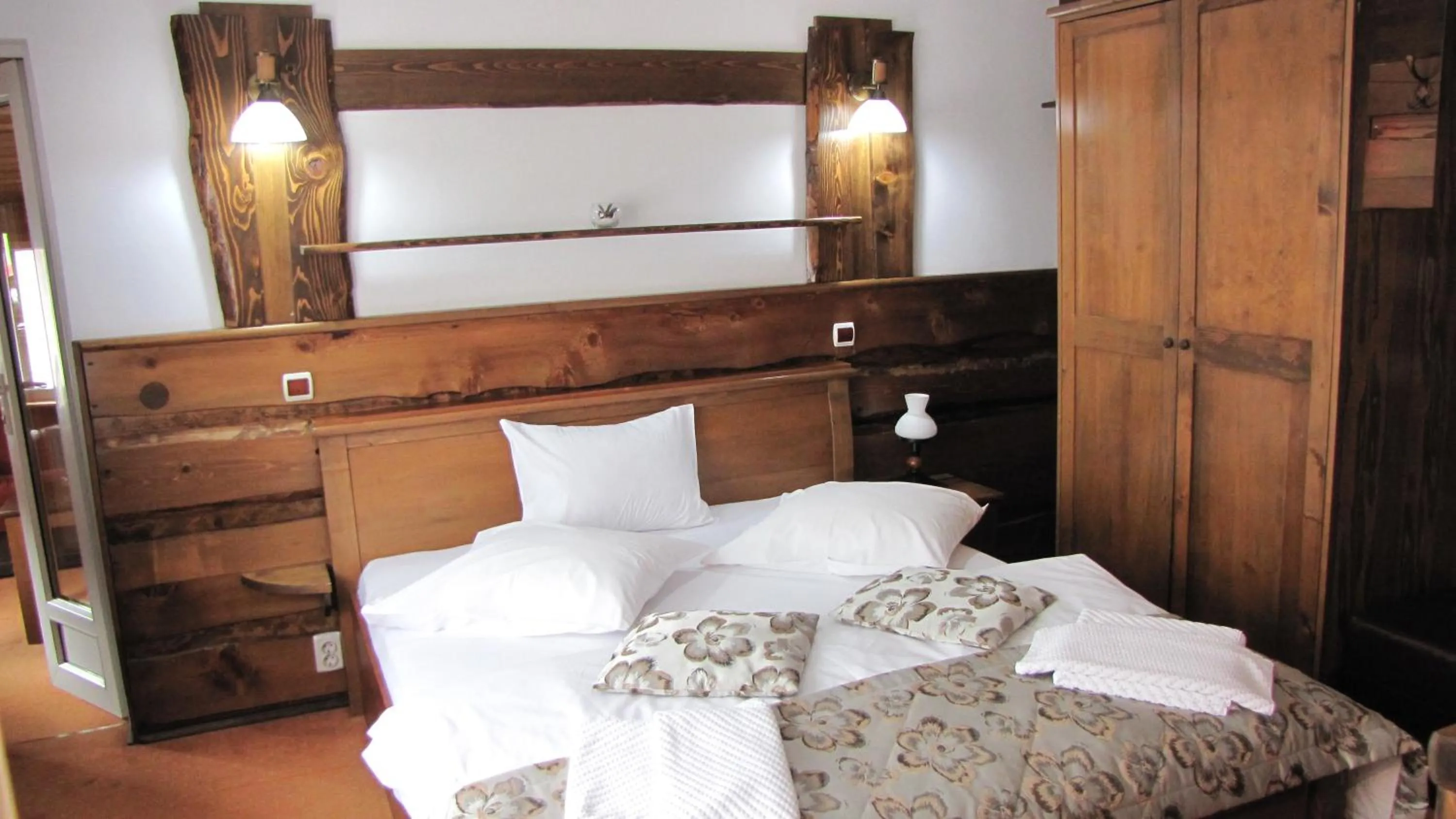 Bed in Villa Elitte Predeal