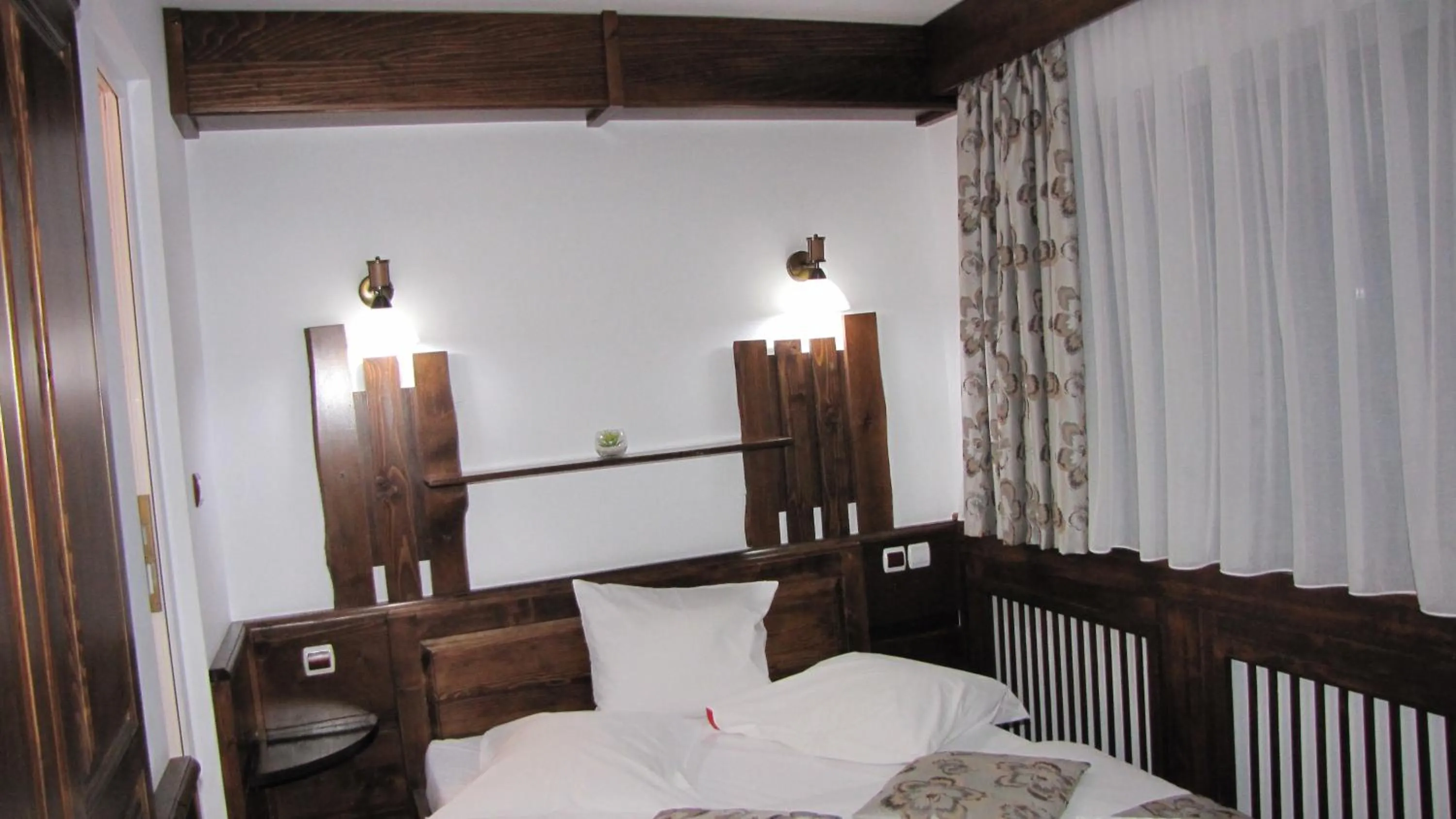 Bed in Villa Elitte Predeal