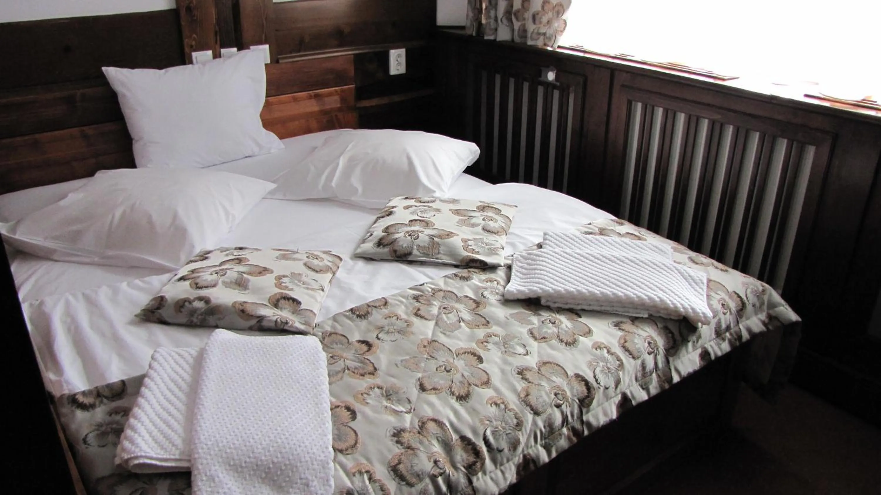 Bed in Villa Elitte Predeal