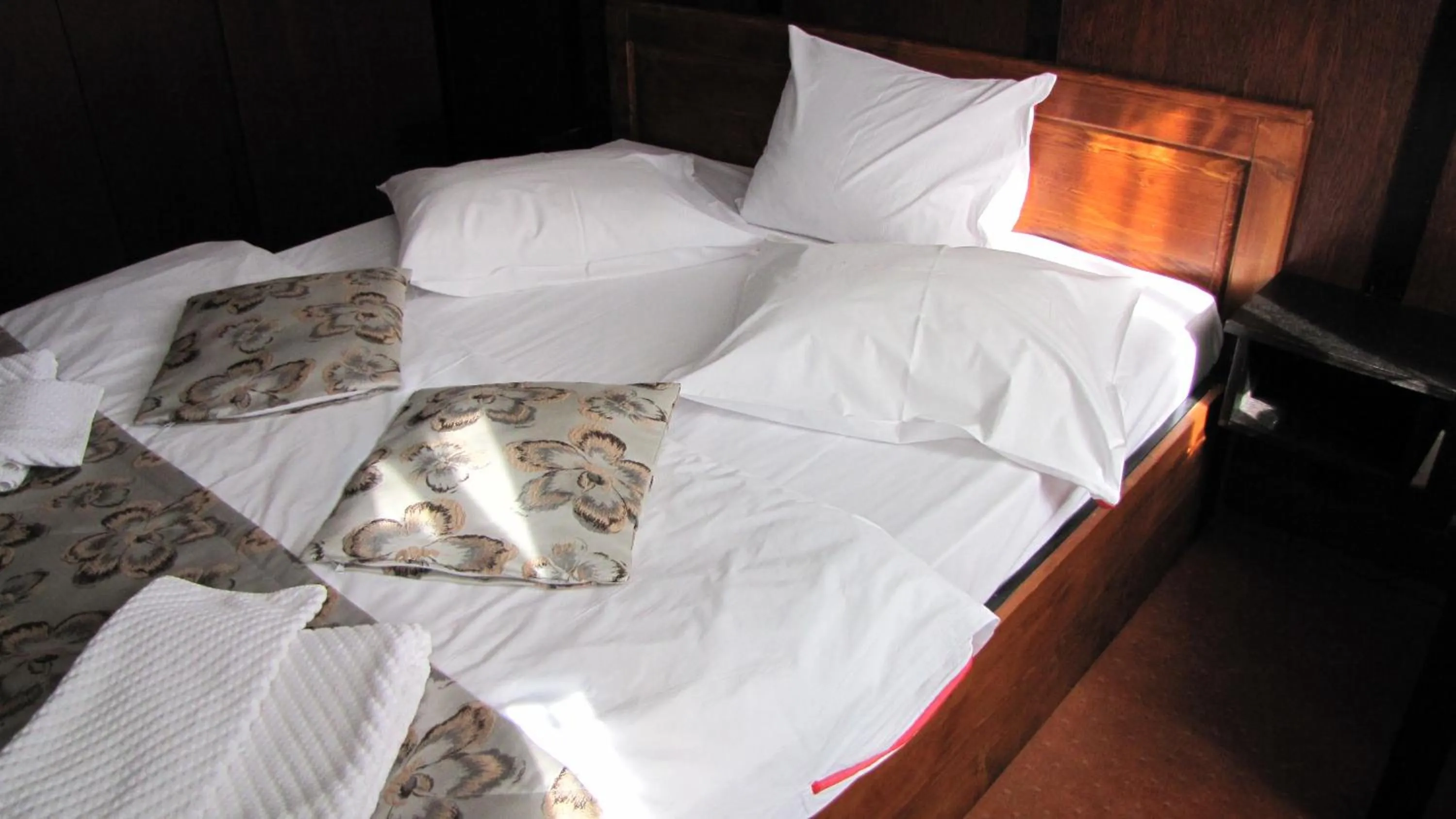 Bed in Villa Elitte Predeal