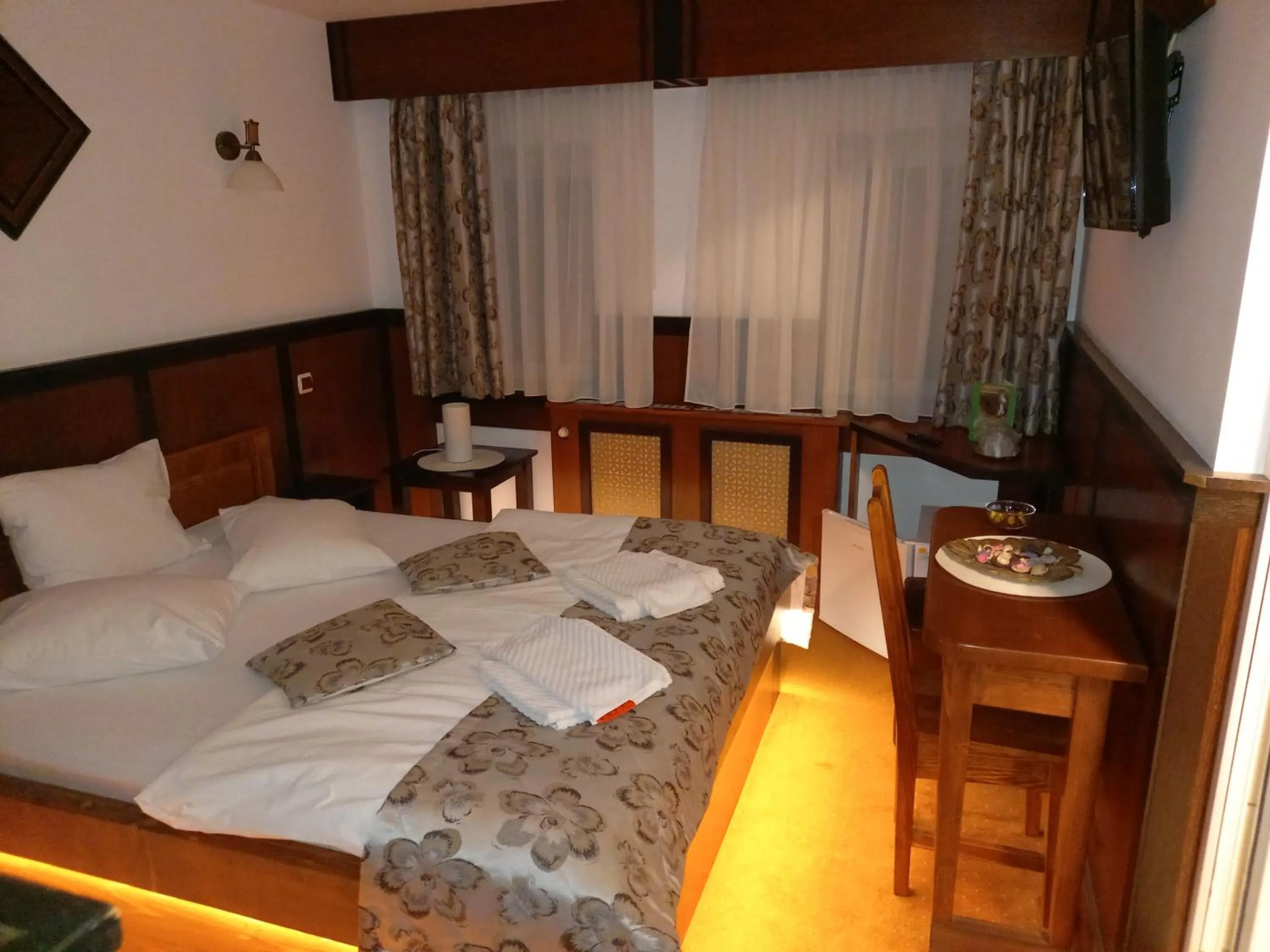 Photo of the whole room, Bed in Villa Elitte Predeal