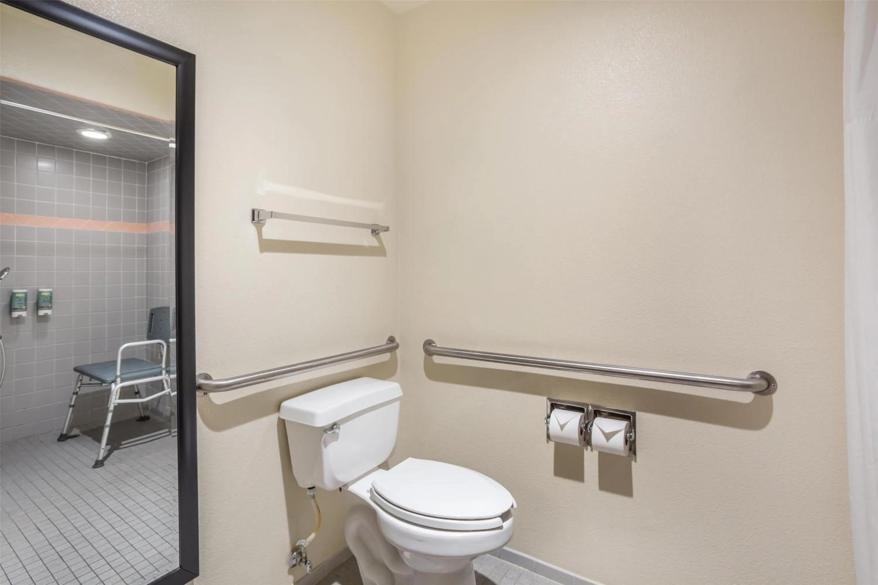 Bathroom in Best Western Luxury Inn