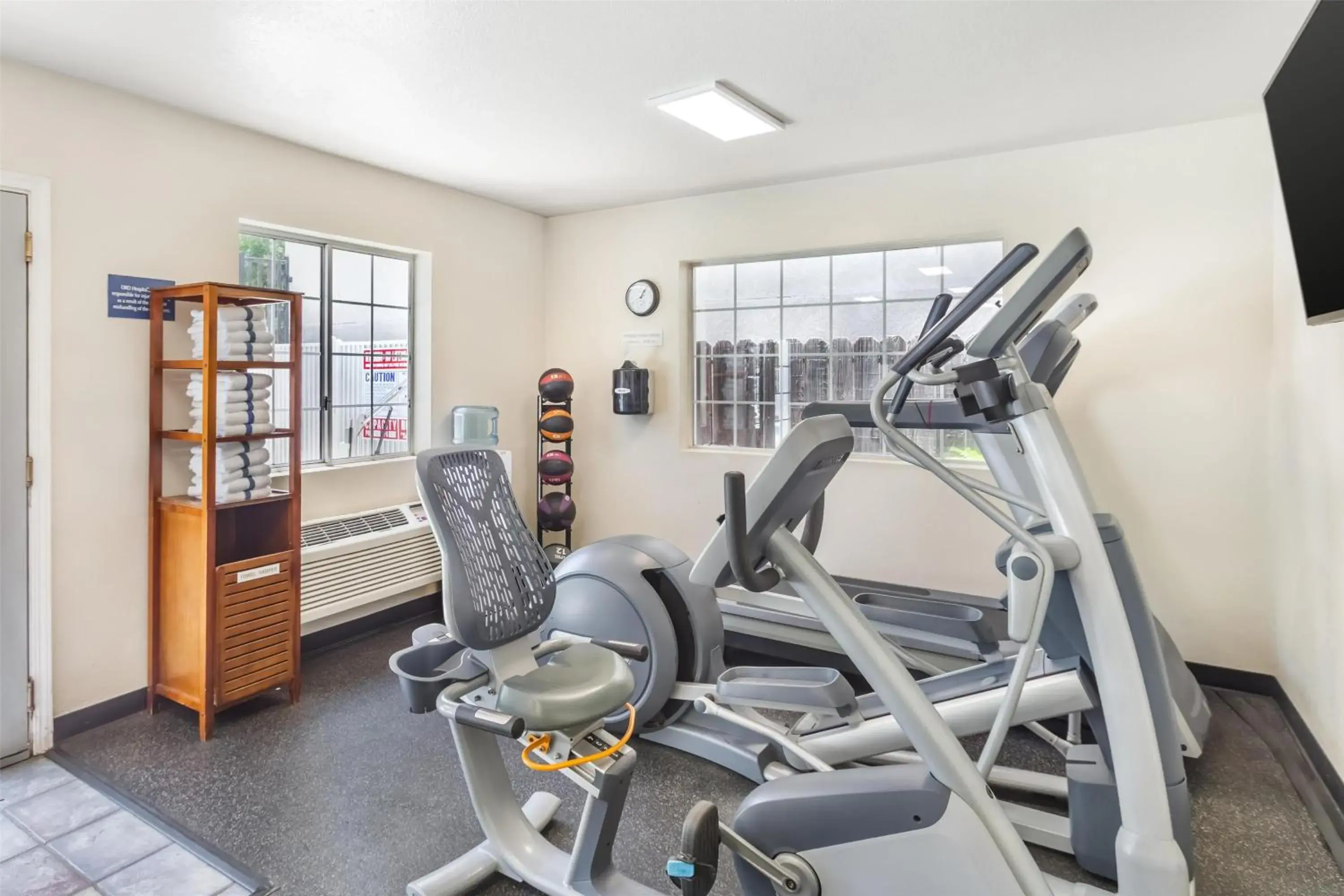 Fitness centre/facilities in Best Western Luxury Inn Fitness centre/facilities in Best Western Luxury Inn