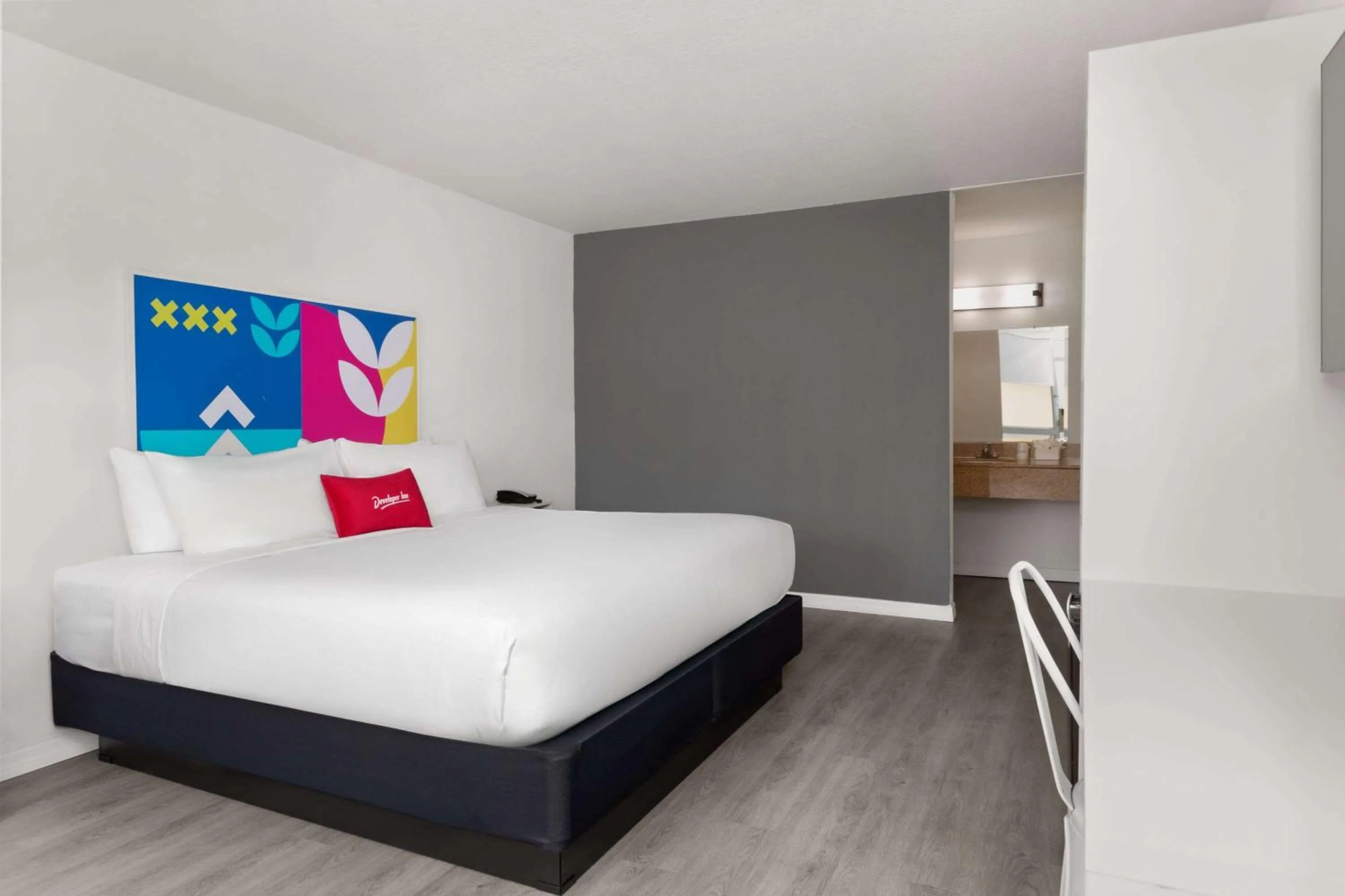 Photo of the whole room, Bed in Baymont by Wyndham Orlando North Millenia