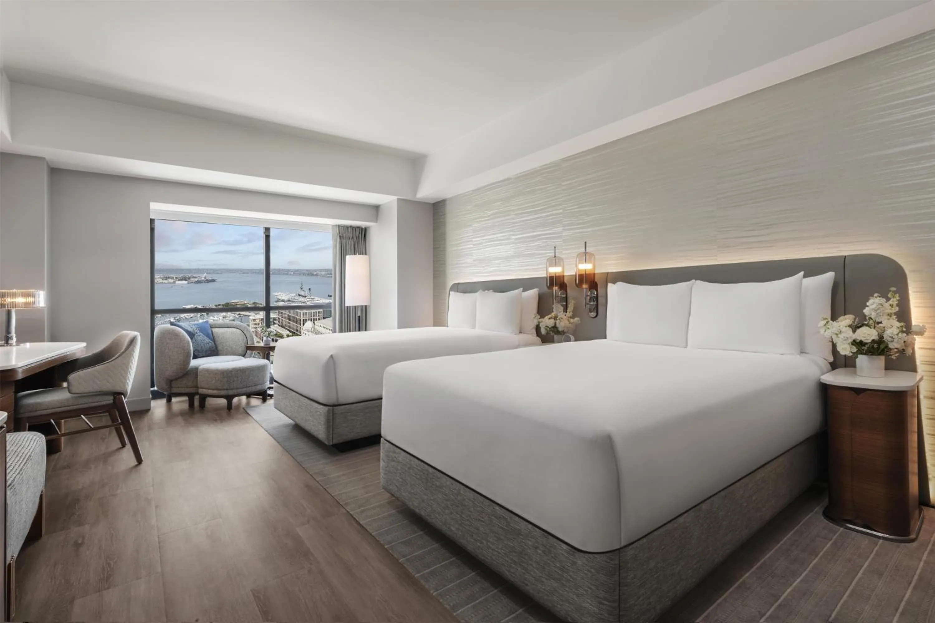 Bedroom, Bed in Manchester Grand Hyatt San Diego