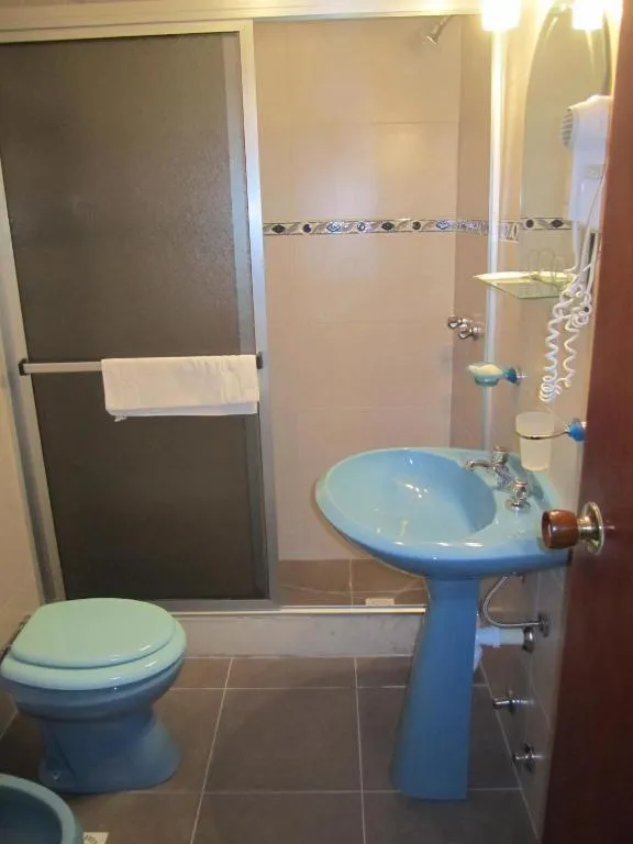 Shower in Hotel Alhambra