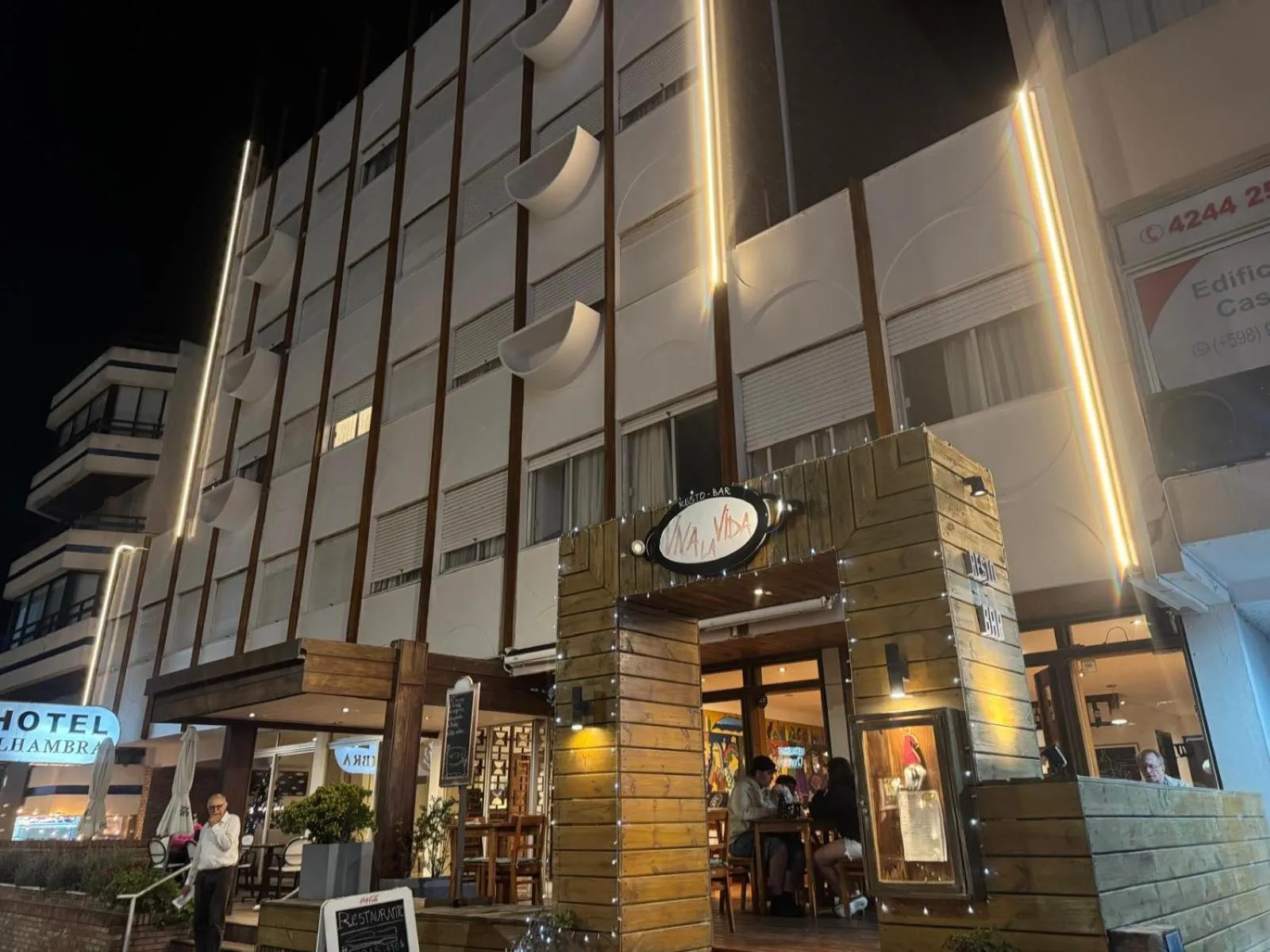 Property building in Hotel Alhambra