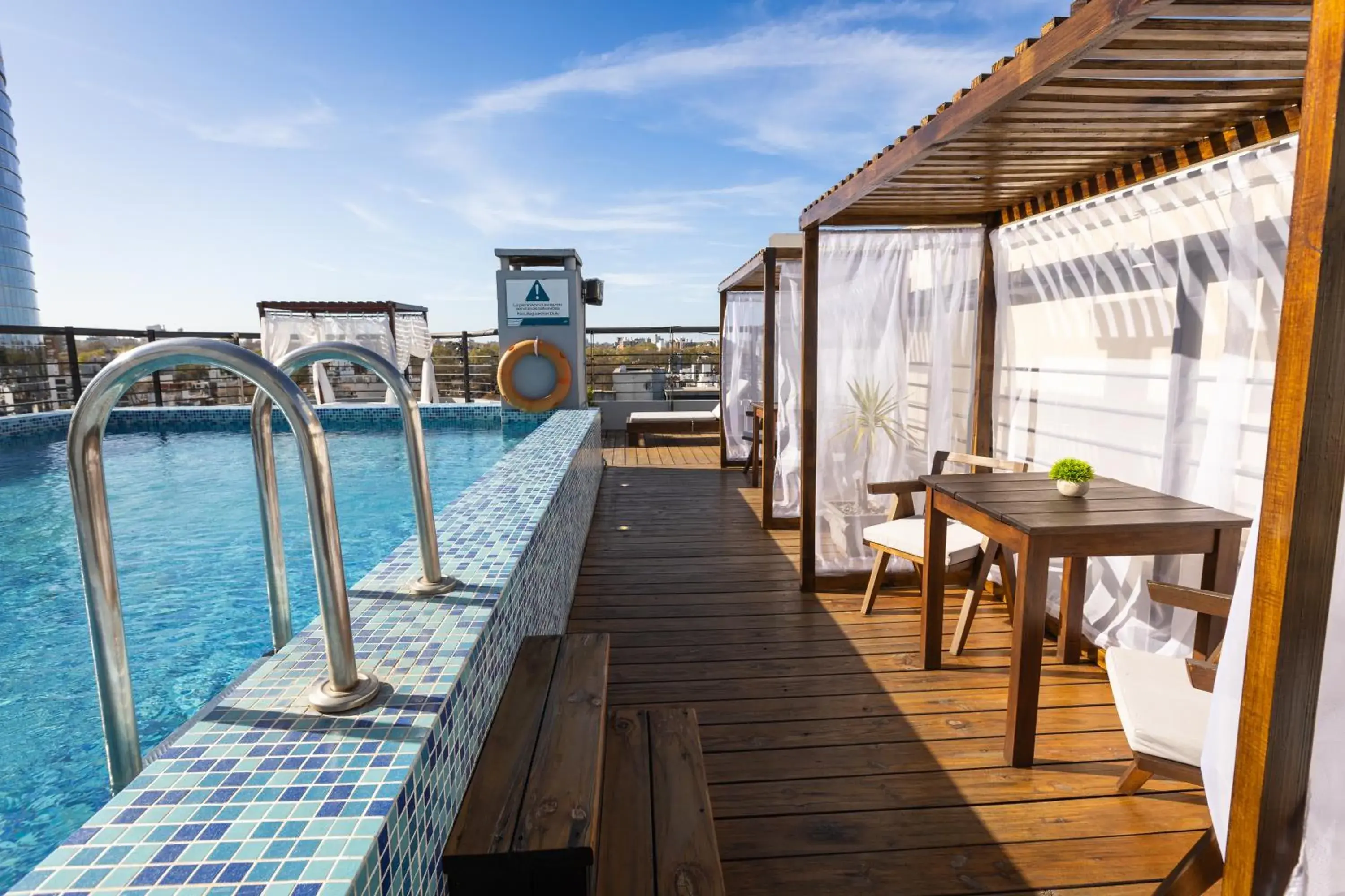 Swimming pool in Palladium Business Hotel Swimming pool in Palladium Business Hotel