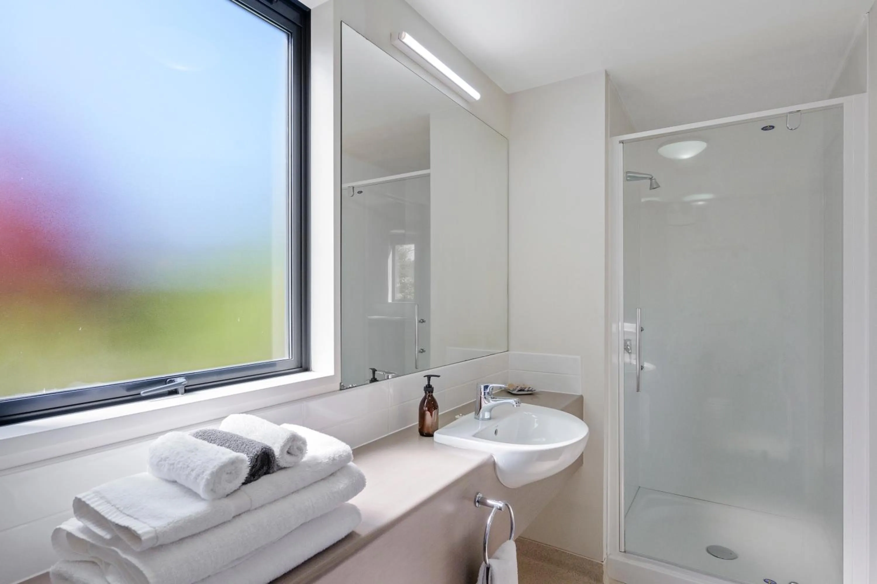 Shower in Bella Vista Motel Ashburton