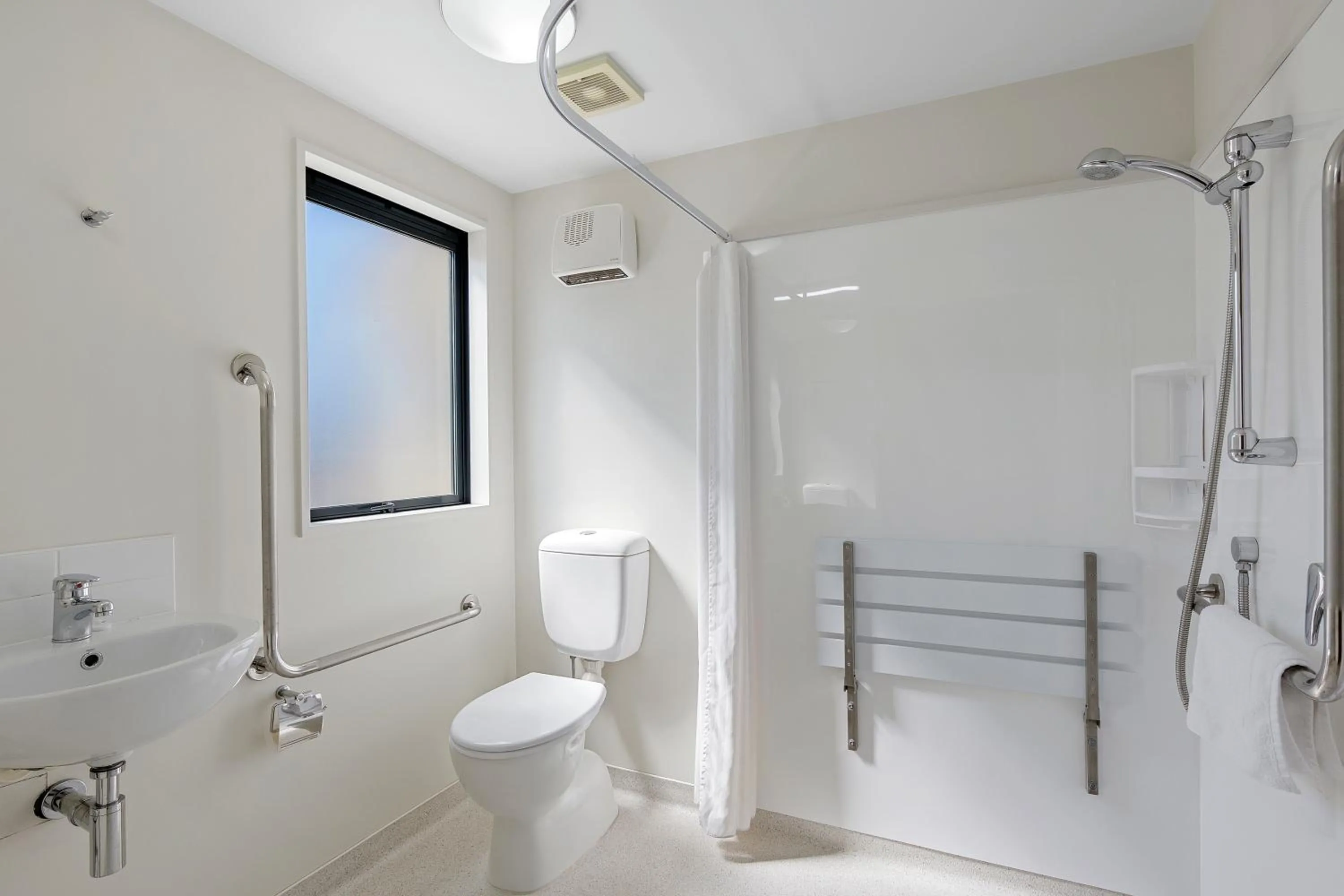 Shower in Bella Vista Motel Ashburton