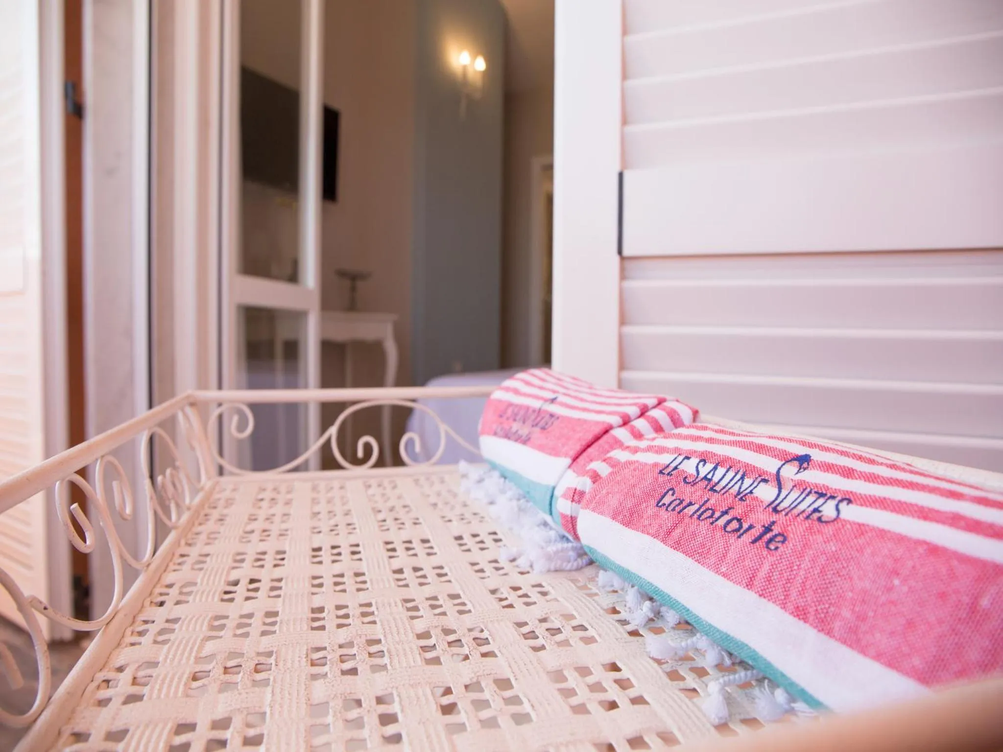 Balcony/Terrace, Bed in Le Saline Suites