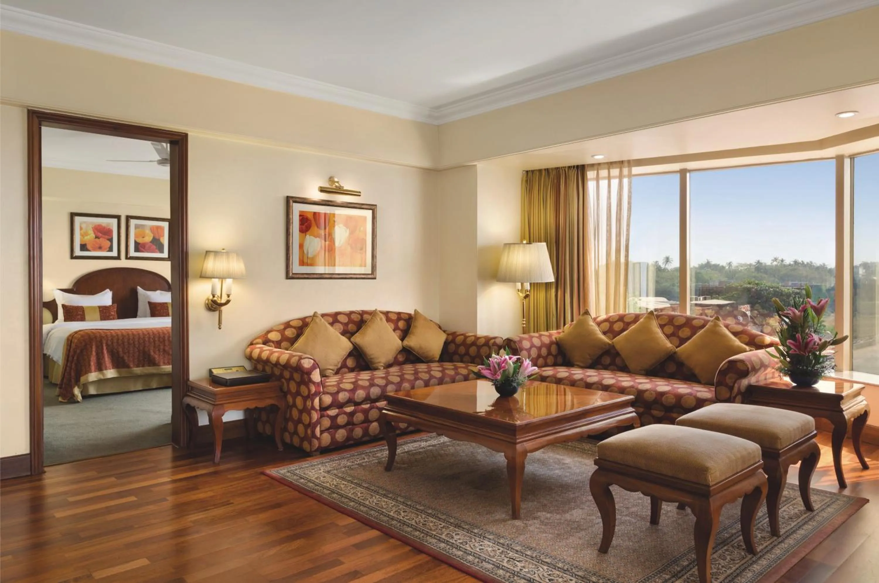 Day in Ramada Plaza By Wyndham Palm Grove