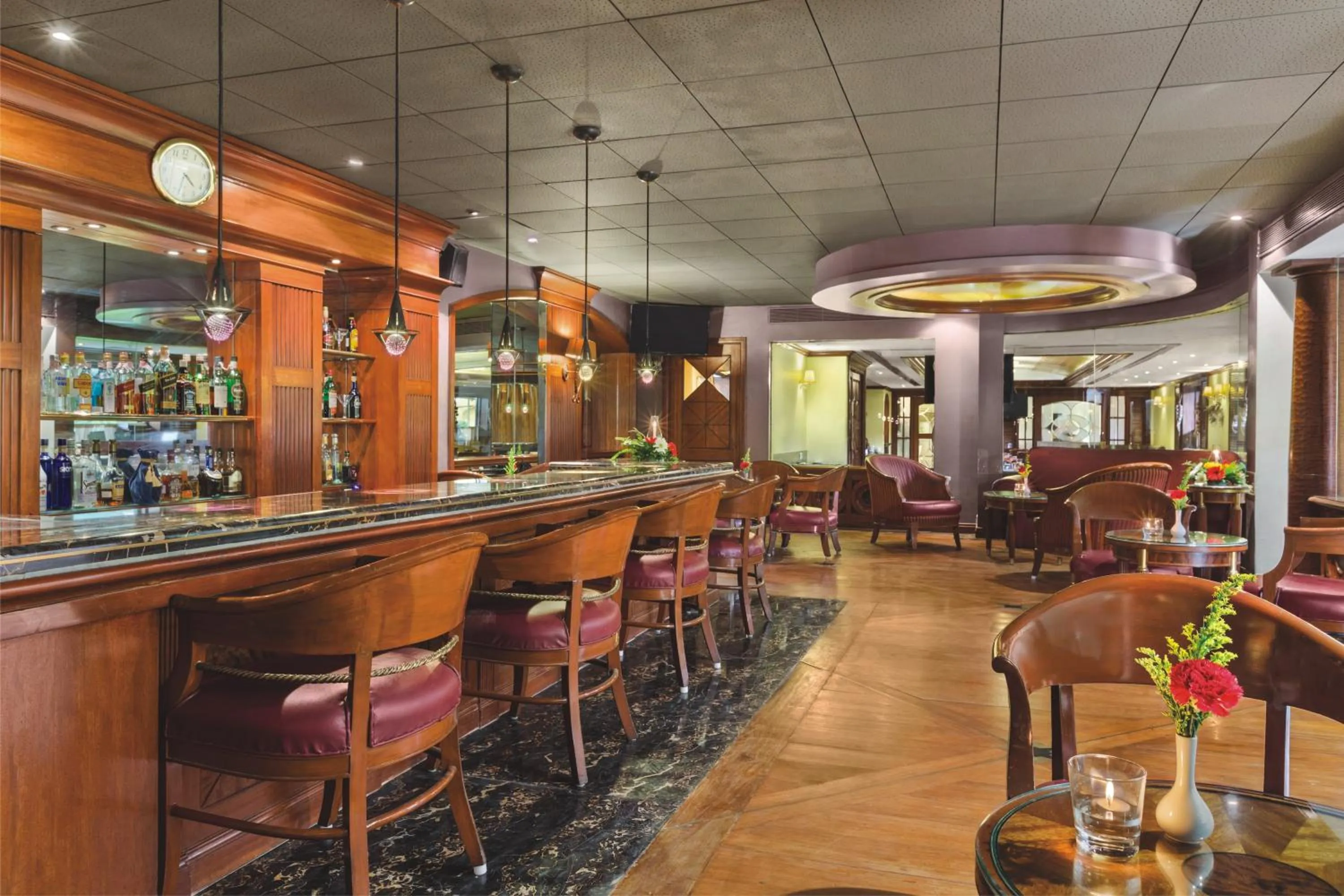 Lounge or bar in Ramada Plaza By Wyndham Palm Grove