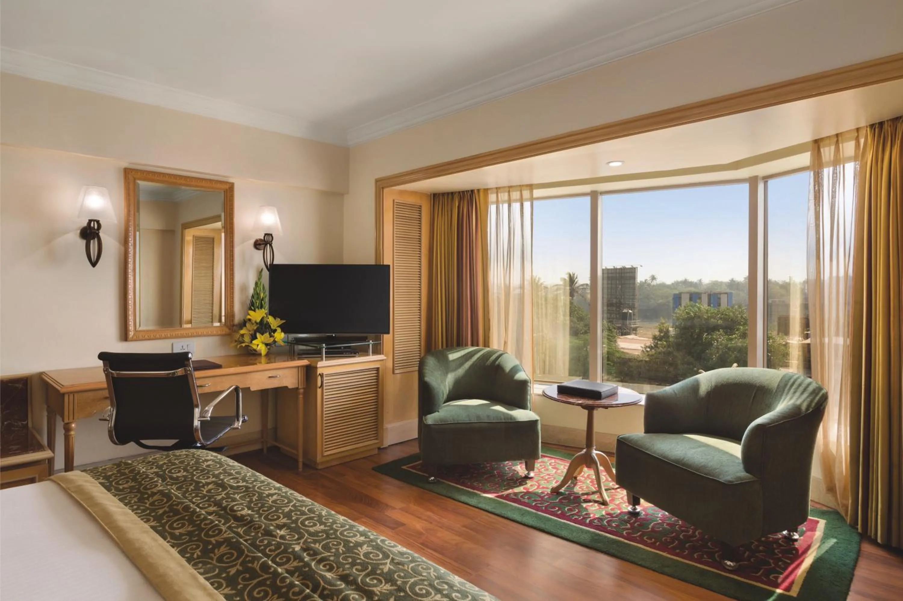 Bedroom in Ramada Plaza By Wyndham Palm Grove