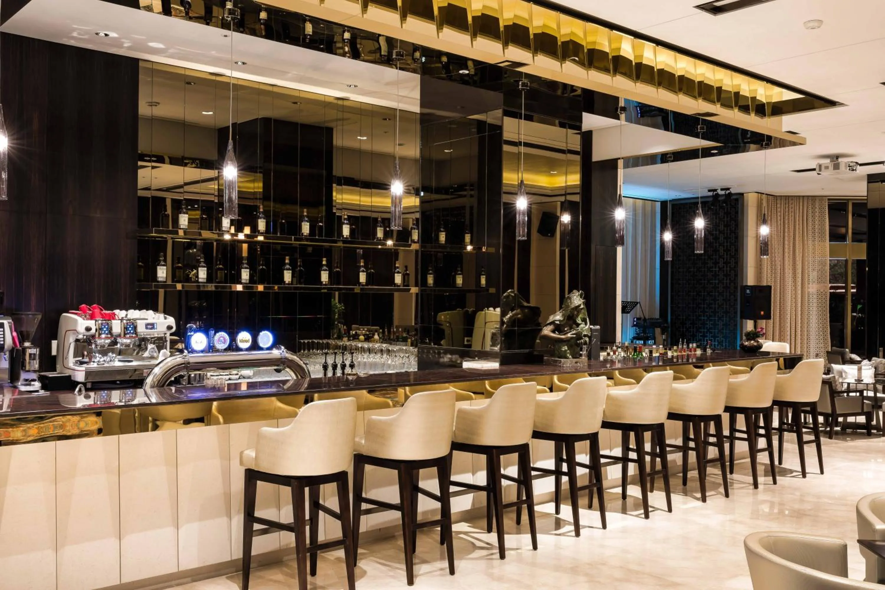 Restaurant/places to eat in Lotte Hotel Busan