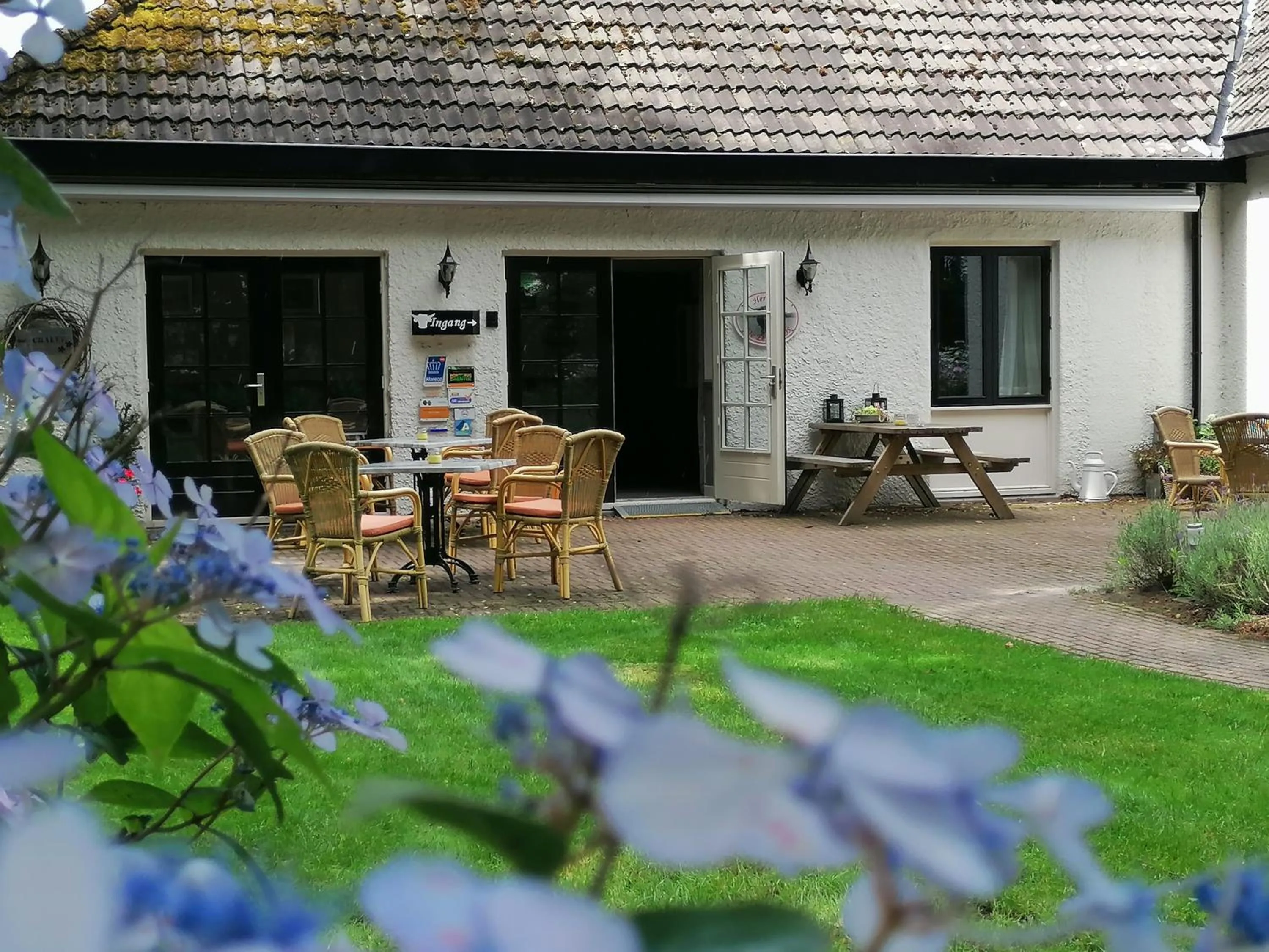 Garden in Herberg De Eexter Os