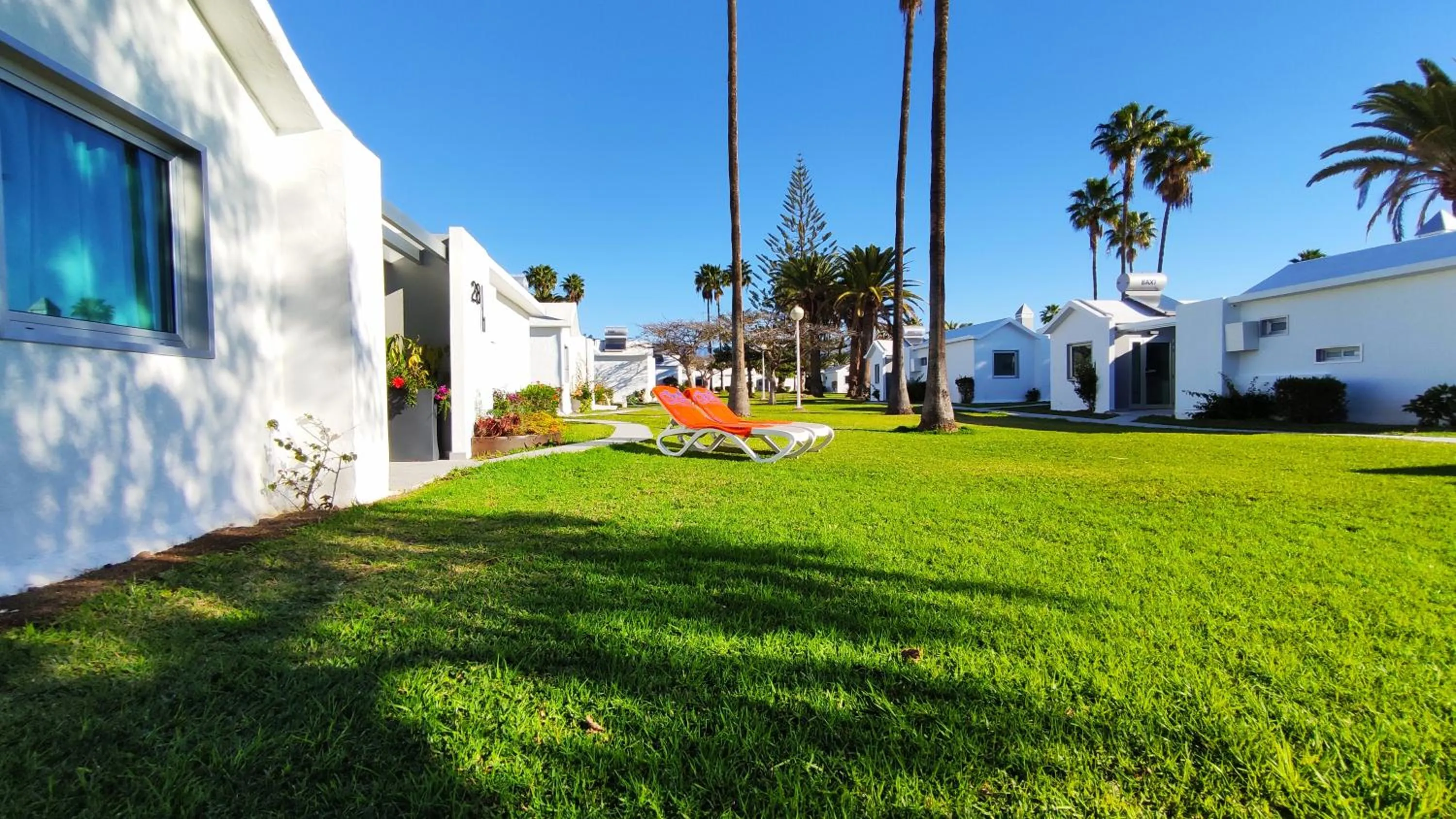 Property building in Canary Garden Club